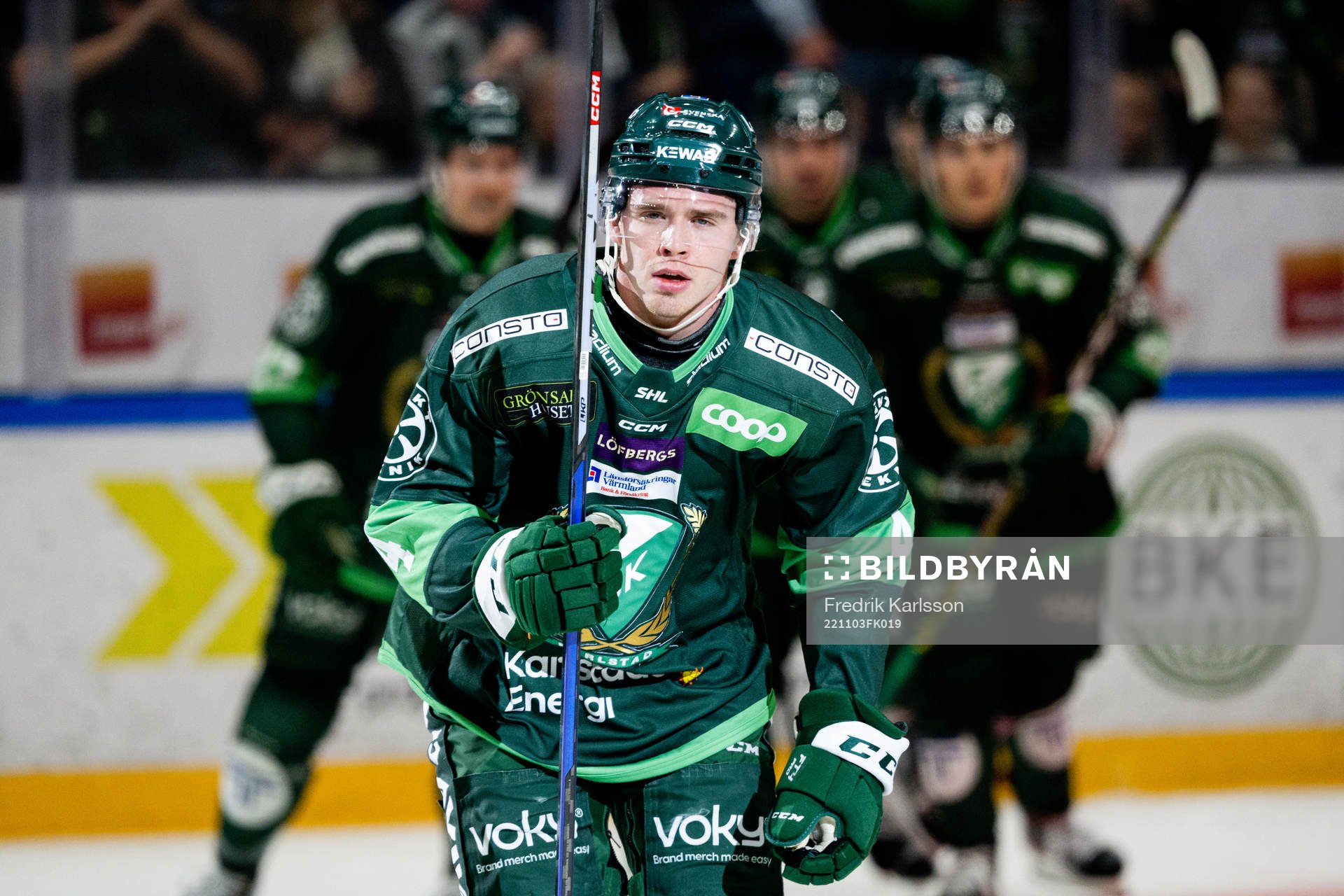 Färjestads Oscar Lawner jublar