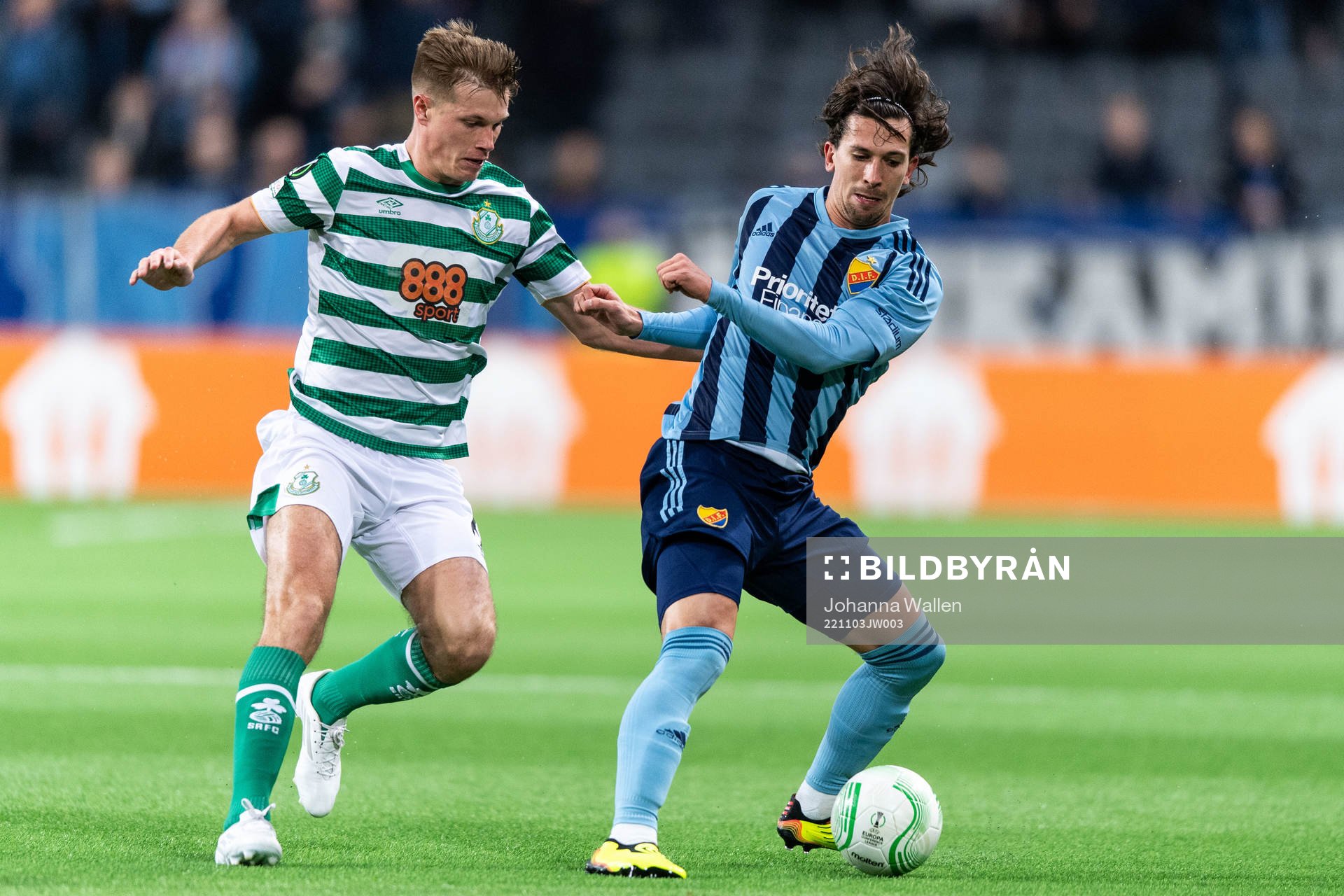 Daniel Cleary of Shamrock Rovers and Gustav Wikheim of