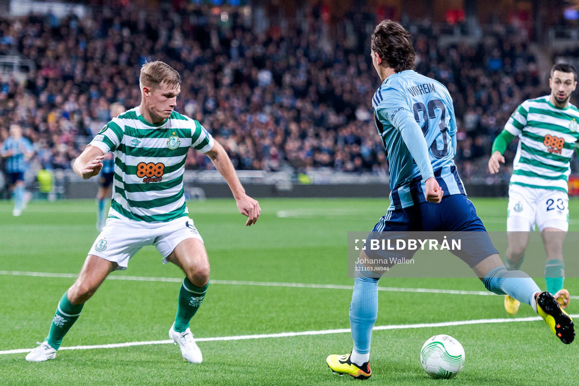 Daniel Cleary of Shamrock Rovers and Gustav Wikheim of