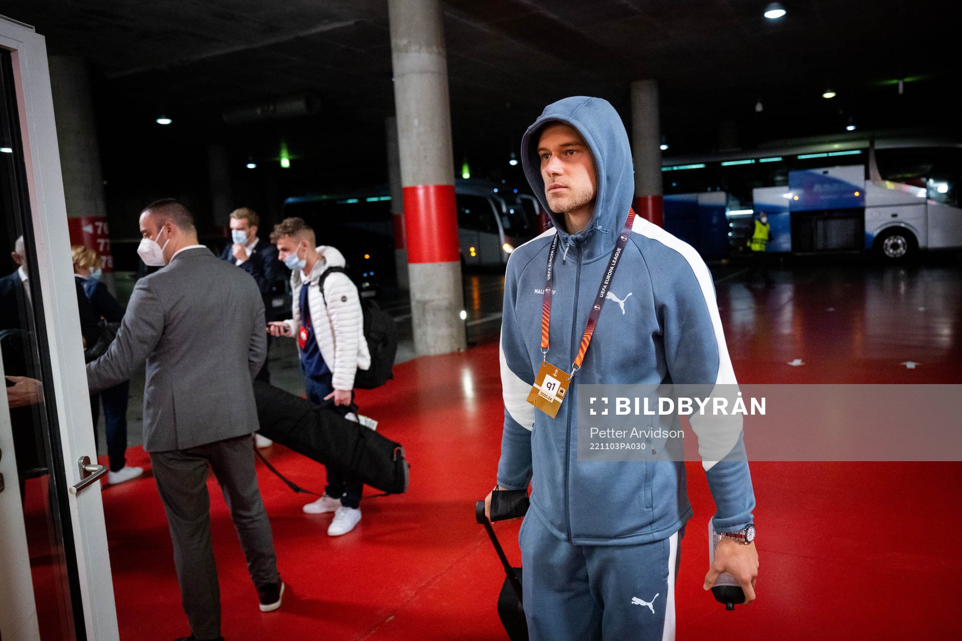 Felix Beijmo arrives to the stadium