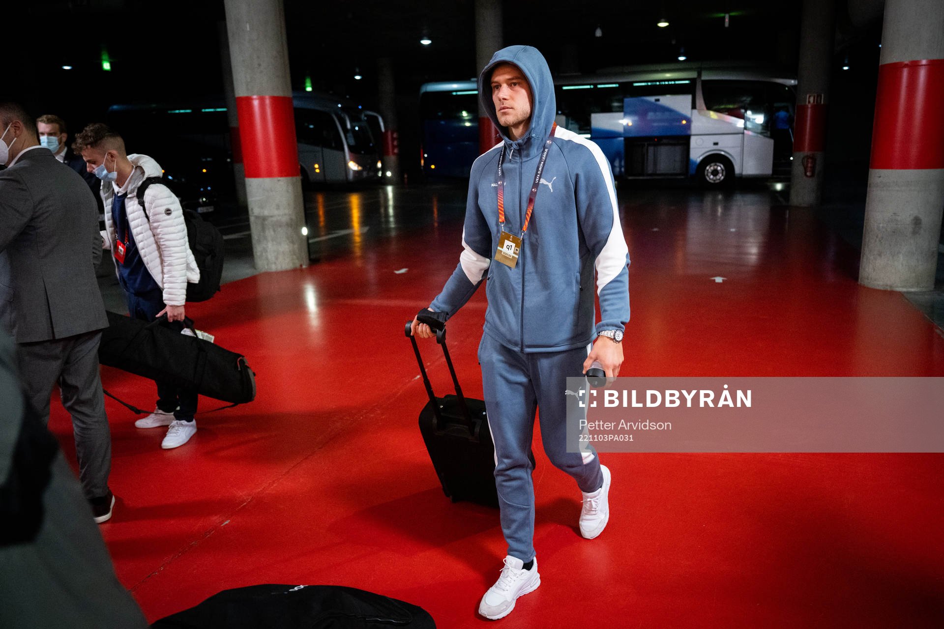 Felix Beijmo arrives to the stadium