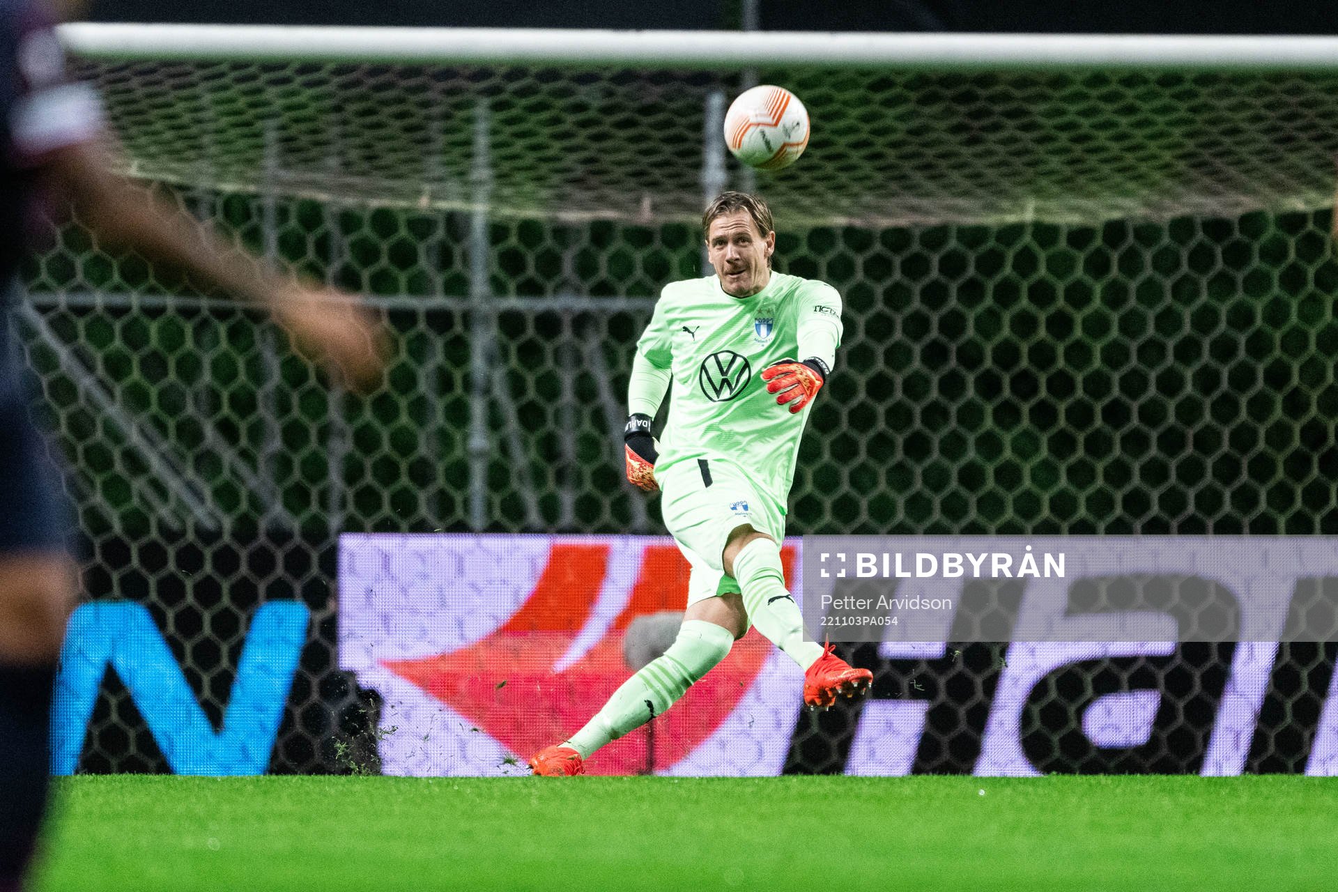 Goalkeeper Johan Dahlin of Malmö FF