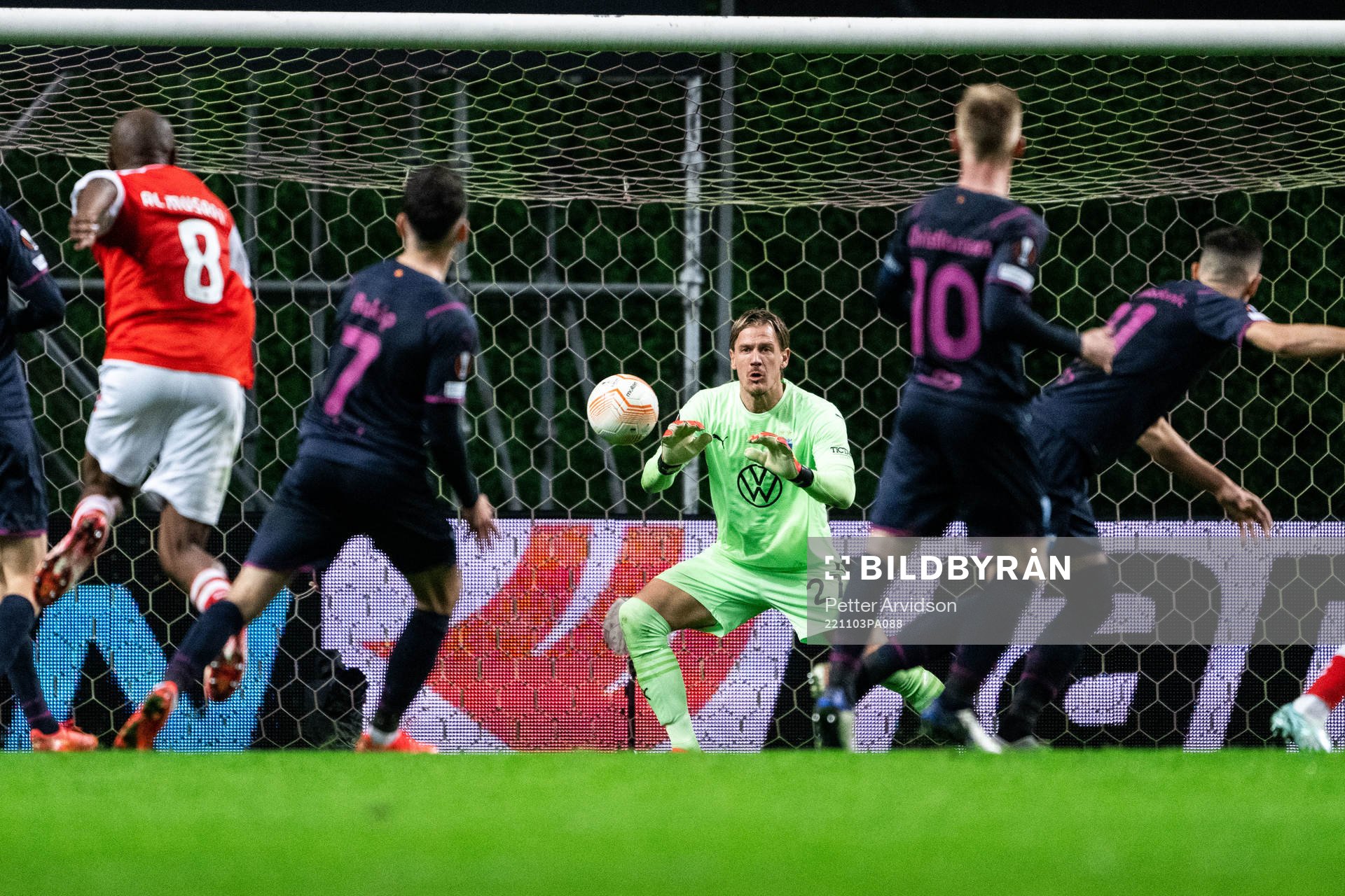 Goalkeeper Johan Dahlin of Malmö FF