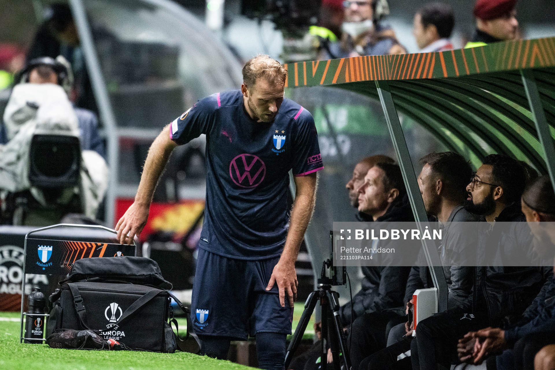 Ola Toivonen of Malmö FF is substituted off