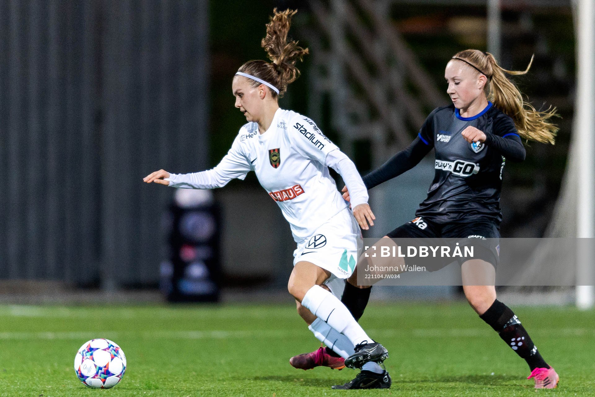 Brommapojkarnas Kornelia Starczynska och Växjös Freja