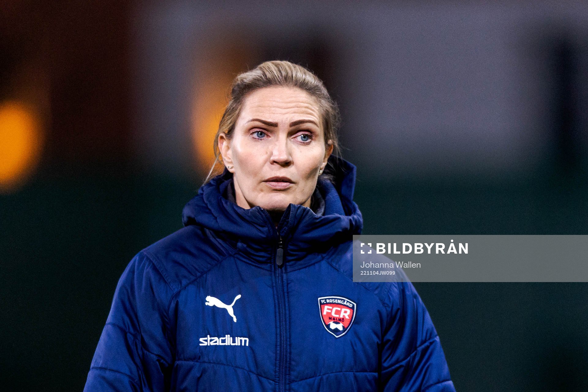 FC Rosengårds huvudtränare Heidi Kackur deppar