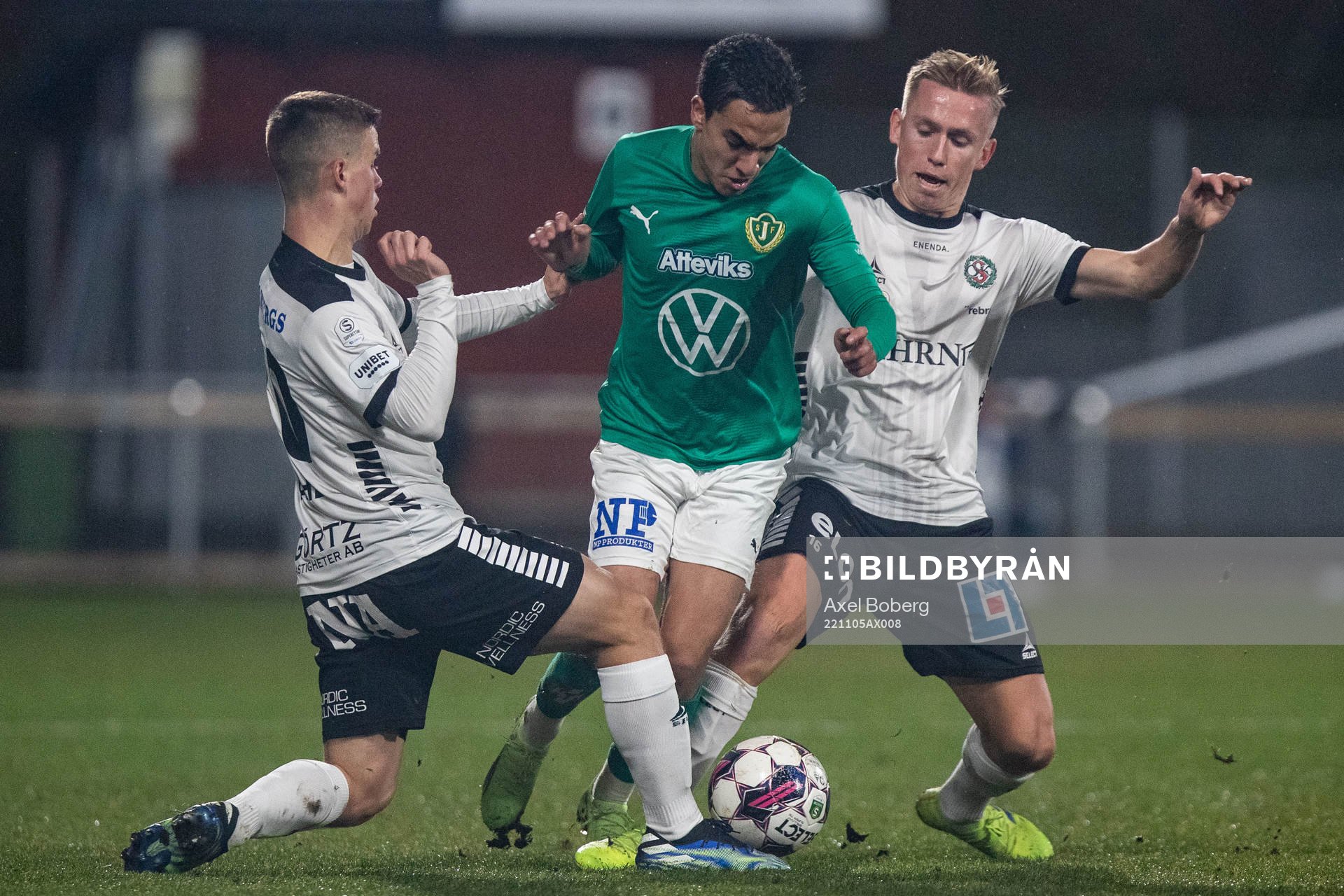 Jönköpings Södras Omar Natami mot Örebros Samuel Dahl