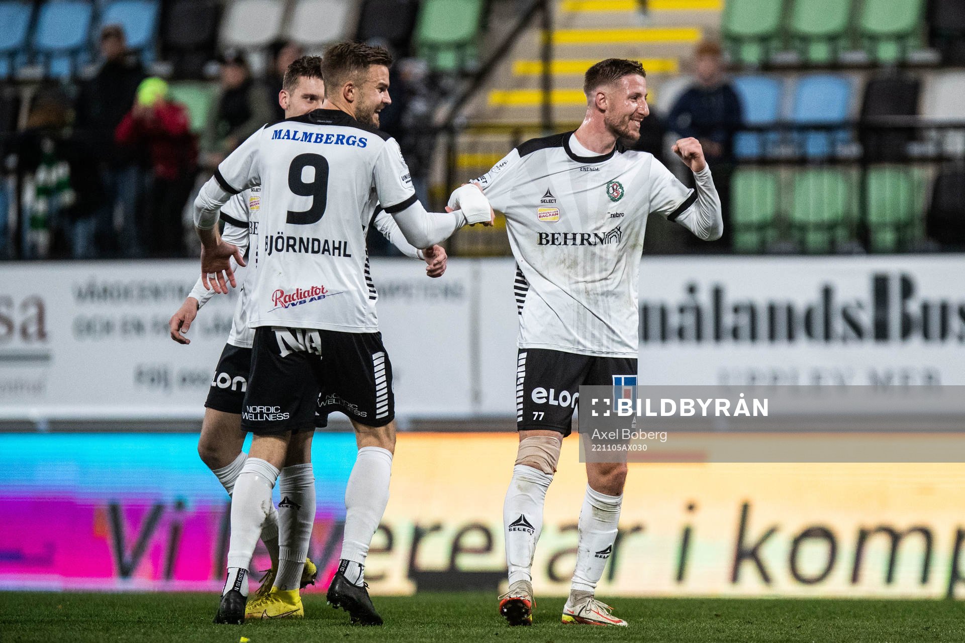 Örebros Kevin Custovic jublar
