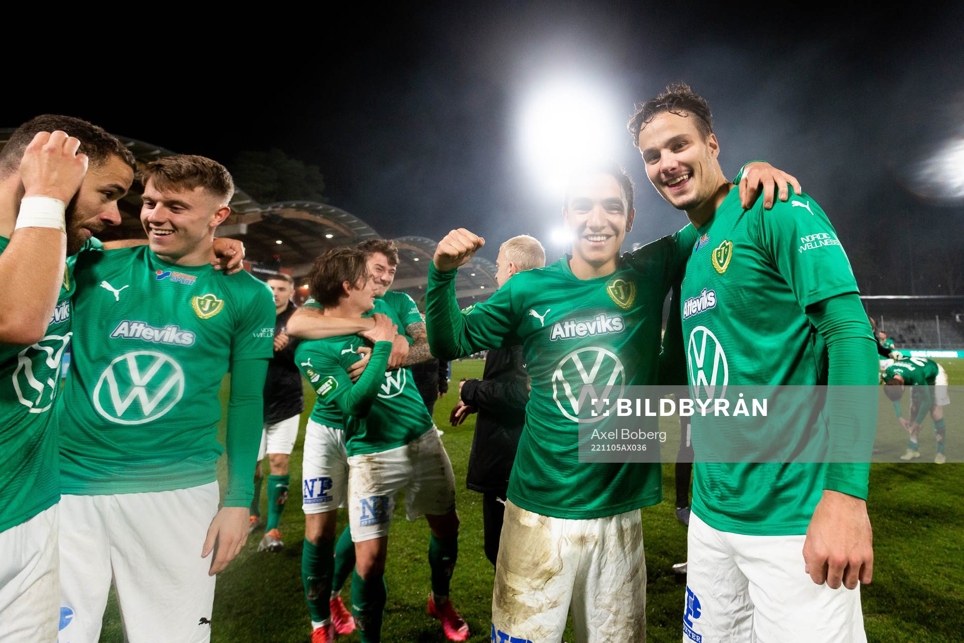 Jönköpings Södras Assad Al Hamlawi och Omar Natami jublar