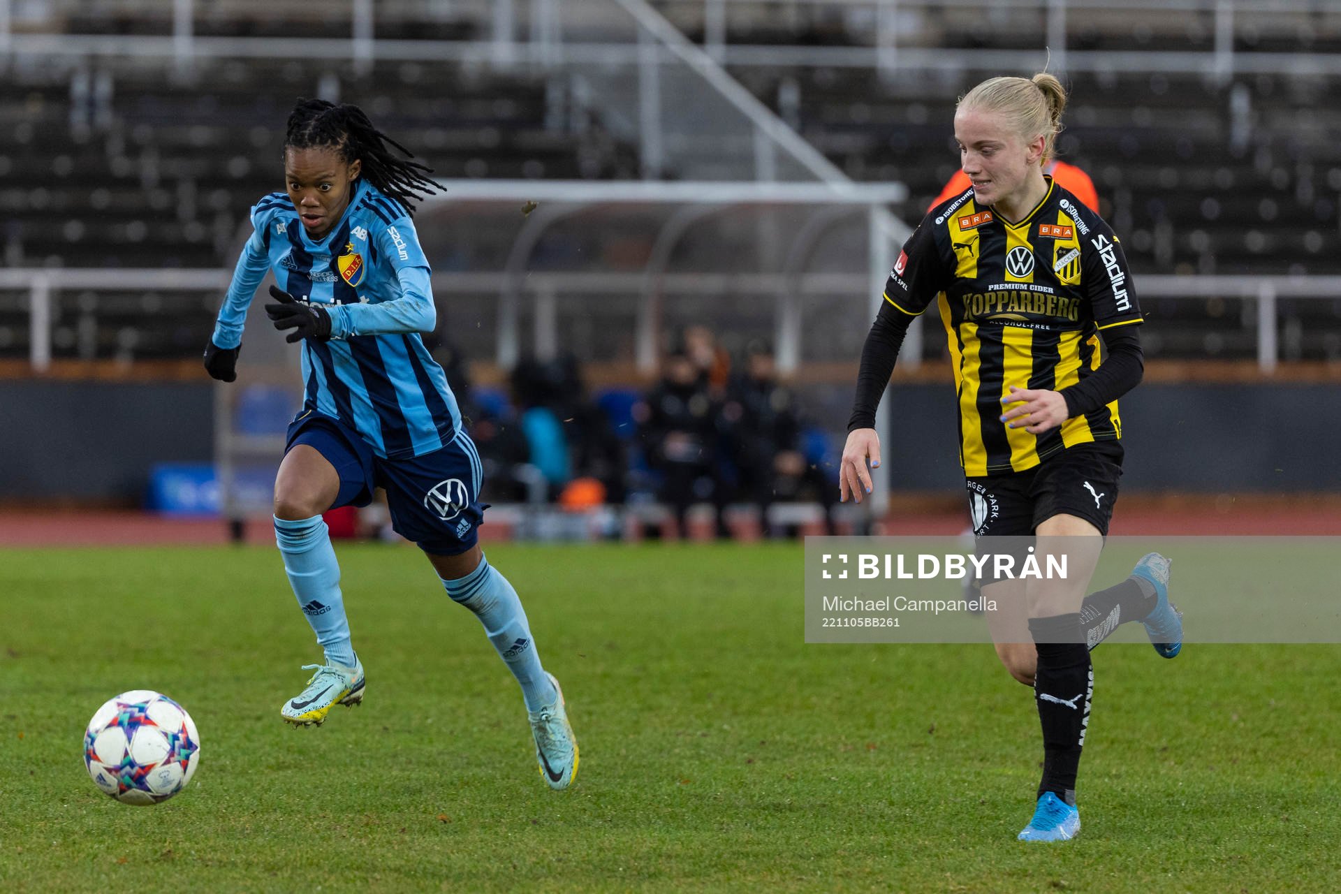 Häckens Anna Sandberg och Djurgårdens Linda Maserame