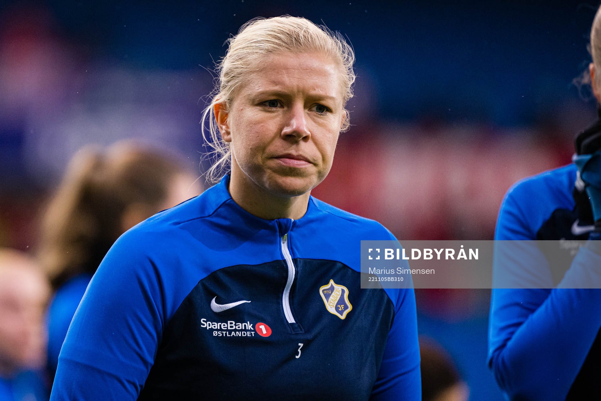 Ingrid Katrine Buer Søndenå of Stabæk warms up
