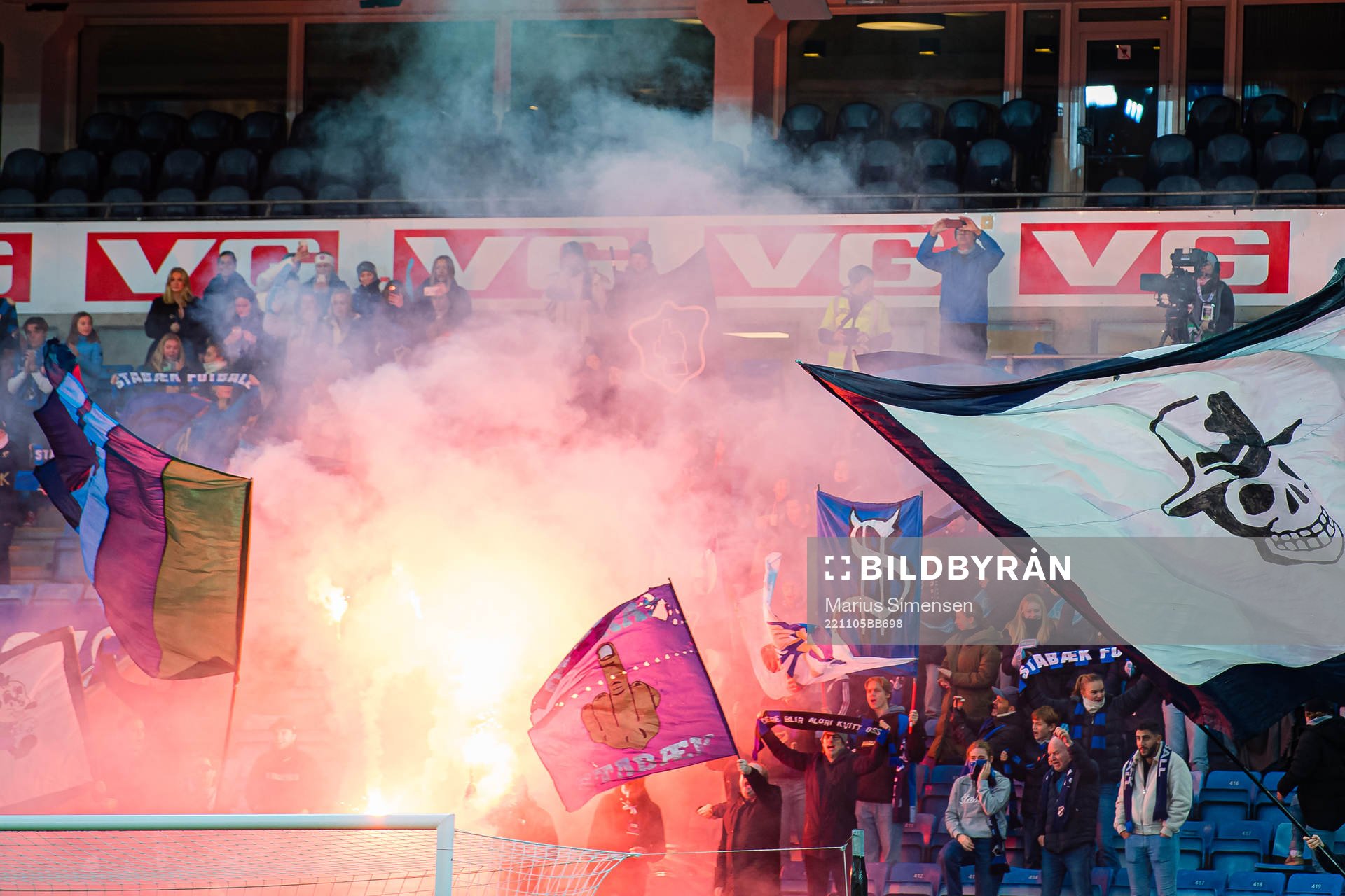 Spectators in the stands ahead of the women’s cup final match between Brann and Stabæk on November 5, 2022 in Oslo.