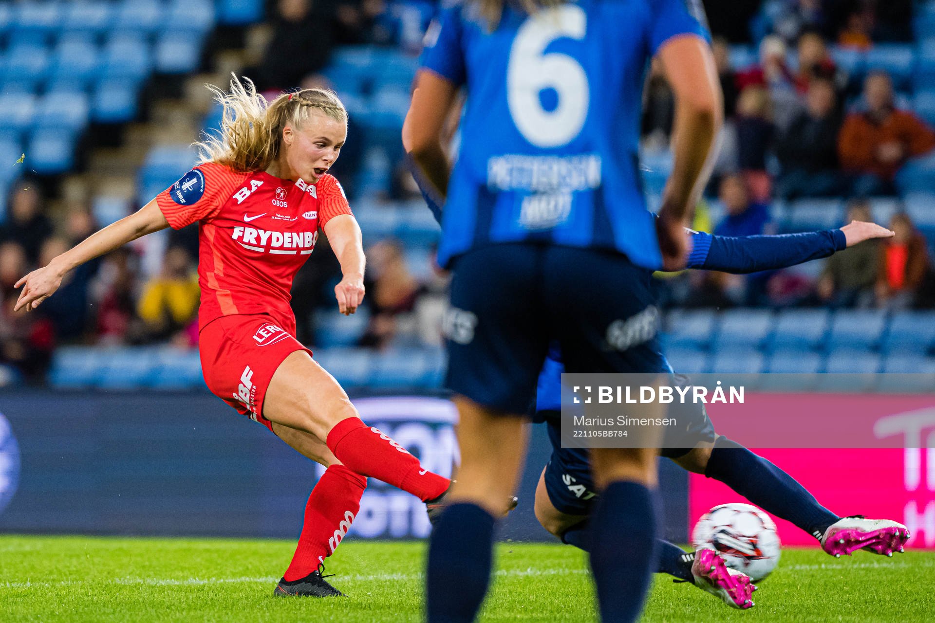 Nora Eide Lie of Brann scores the 1-0 goal