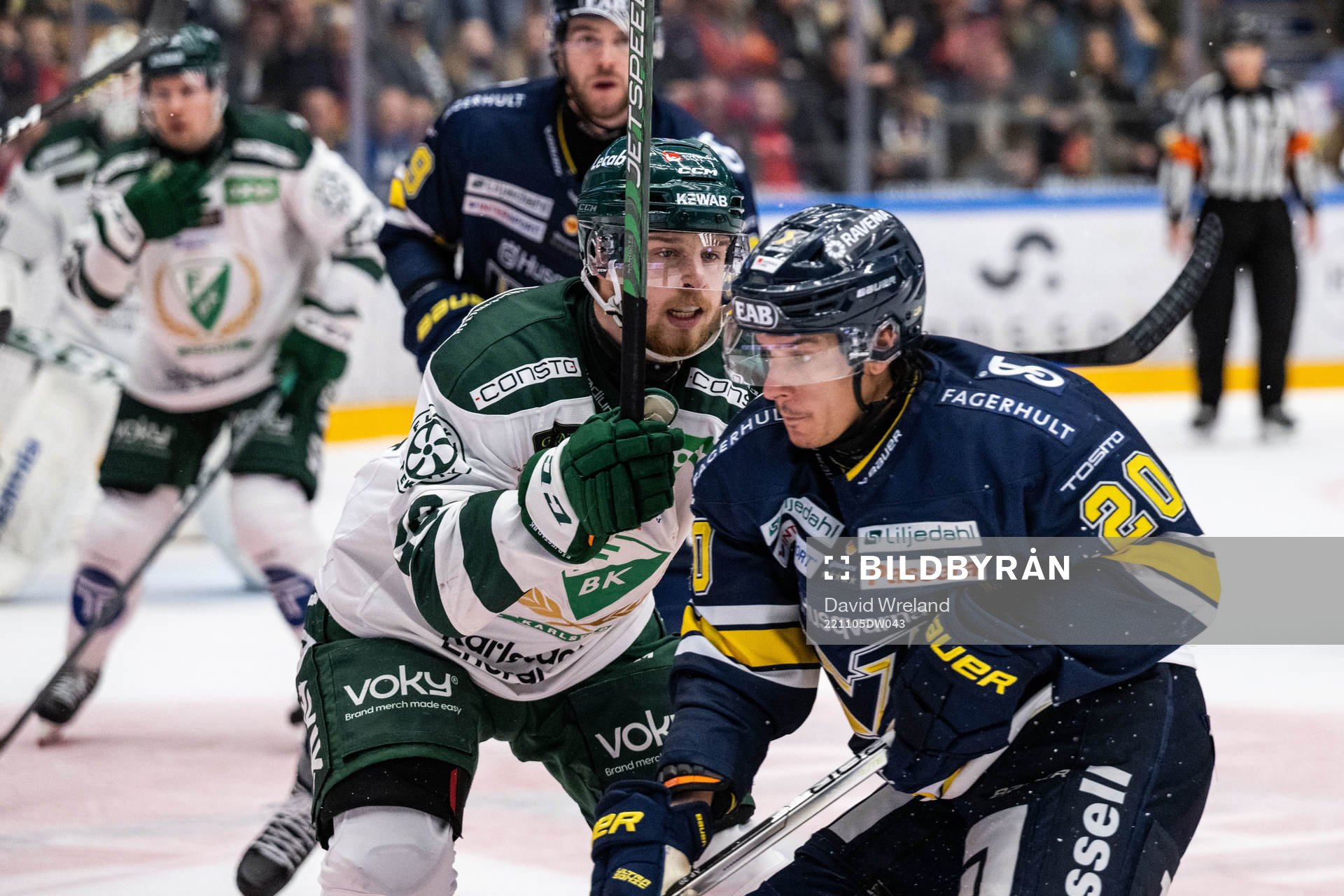 Färjestads Marcus Westfält och HV71s André Petersson