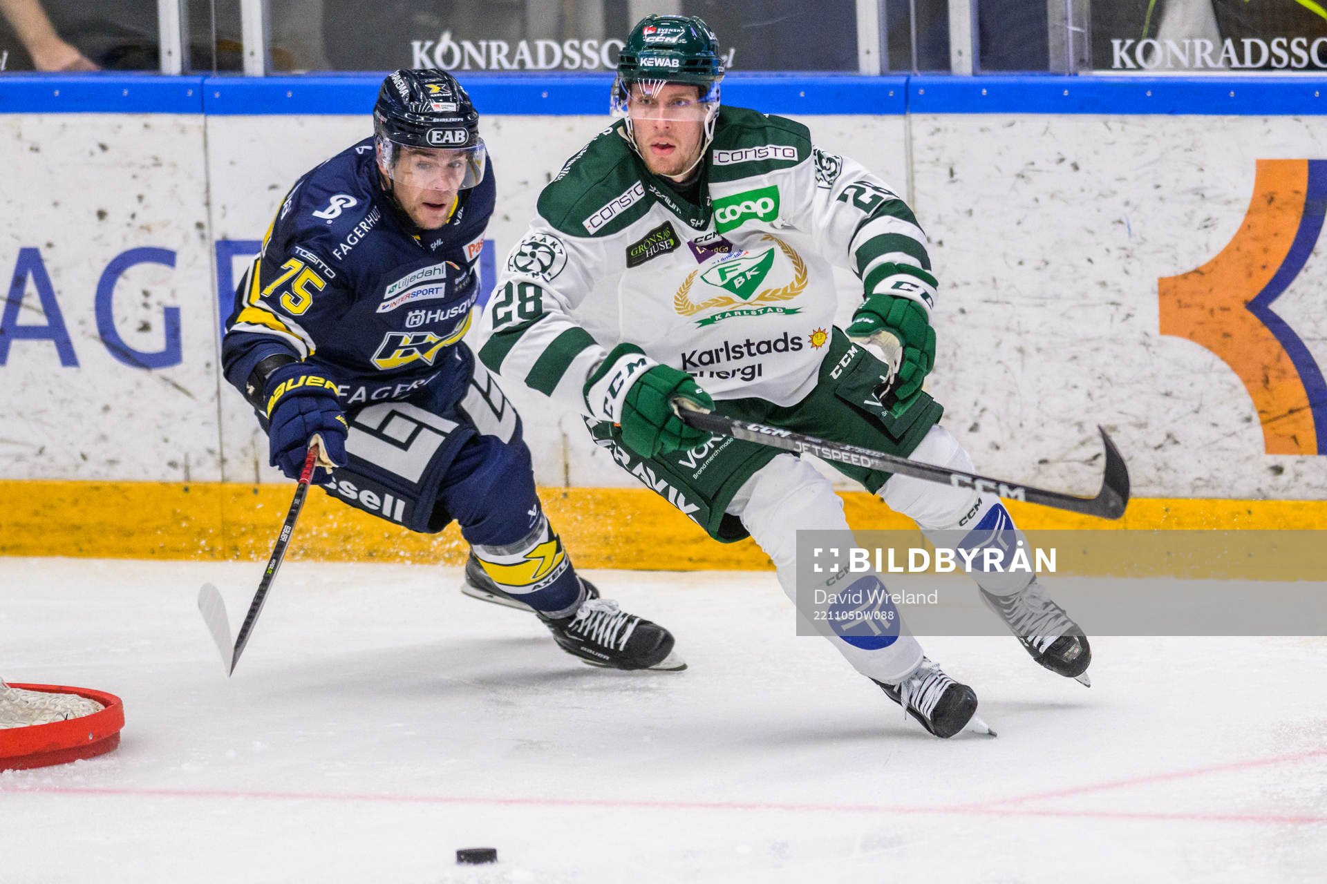 HV71s Radan Lenc och Färjestads Mattias Göransson