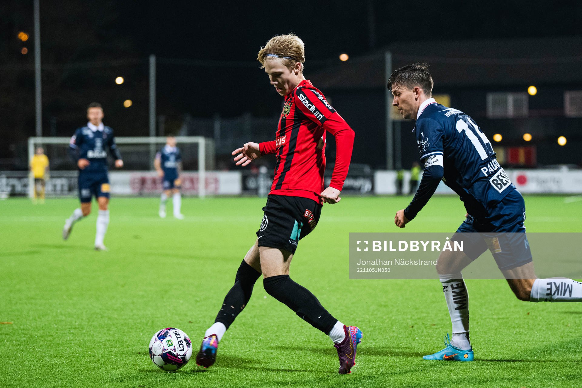 Brommapojkarnas Theo Bergvall och Örgrytes Daniel Paulson