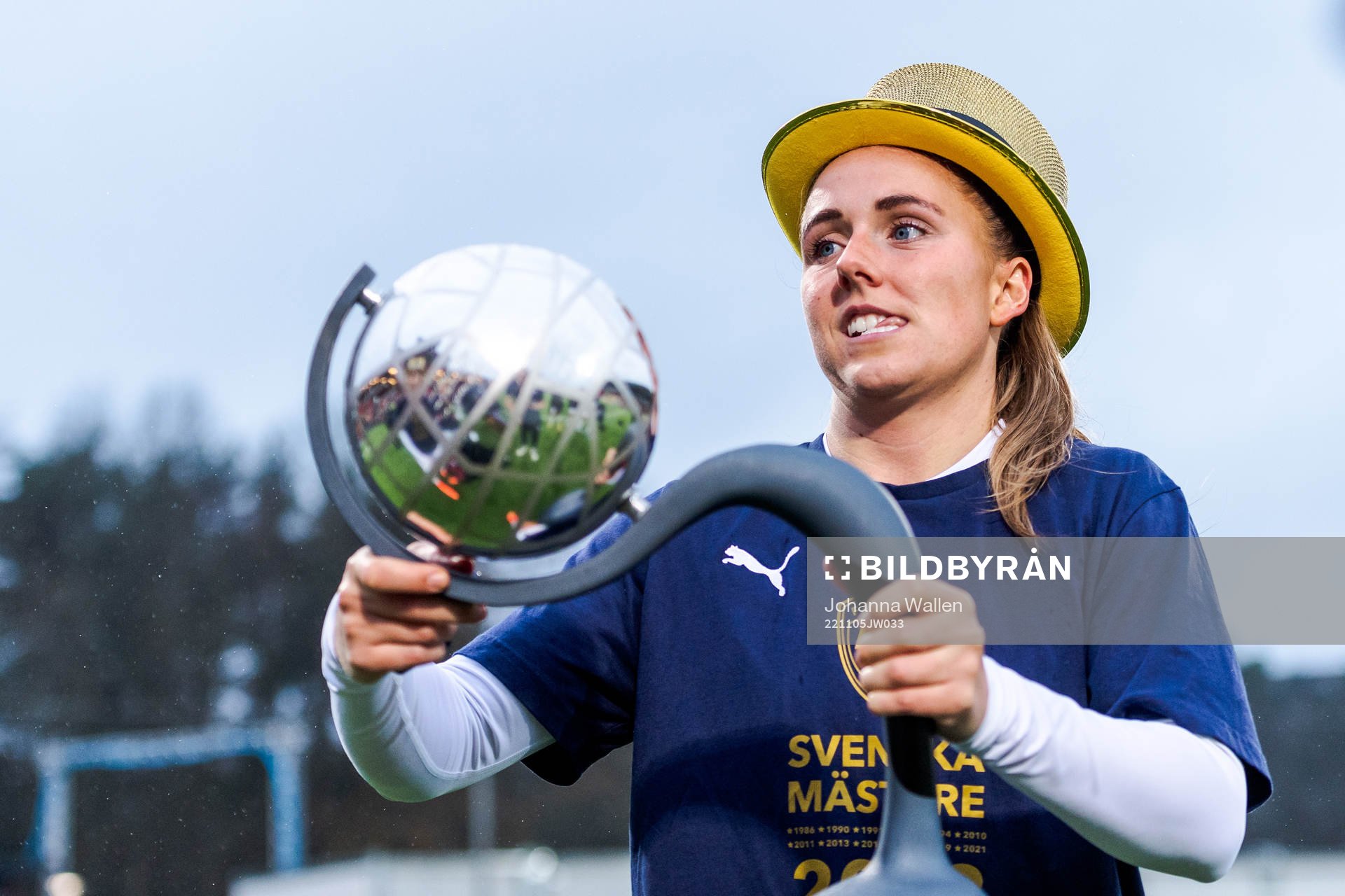 FC Rosengårds Gudrun Arnardottir jublar med Kronprinsessan