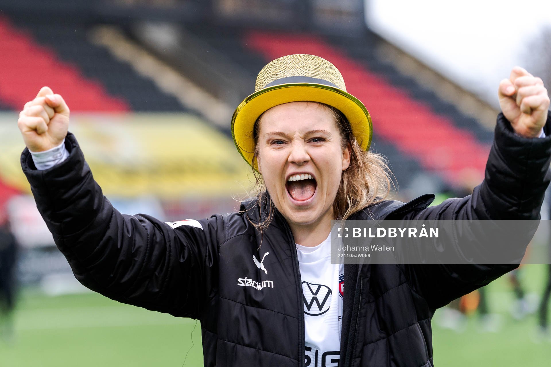 FC Rosengårds Fiona Brown jublar