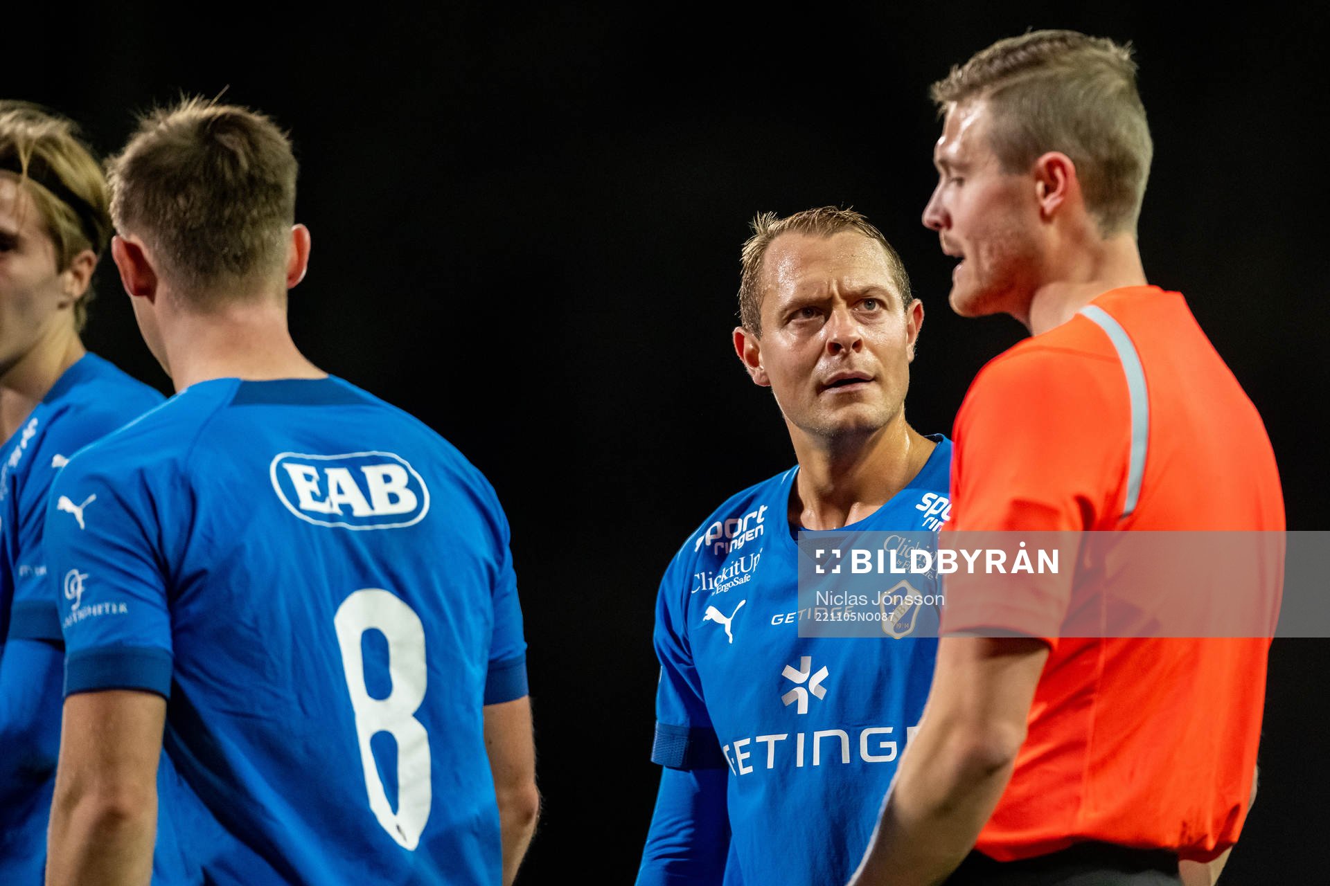 Halmstads Joel Allansson ragerar