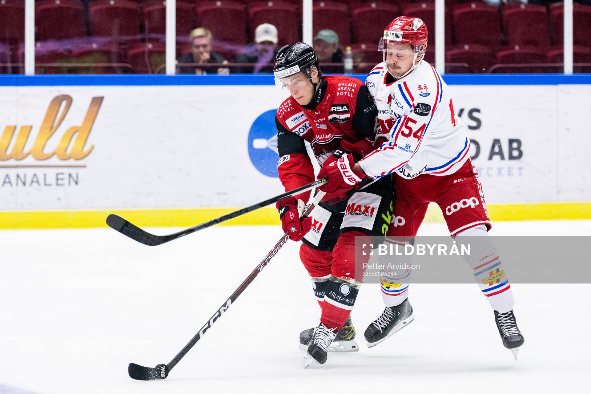 Malmö Redhawks Theodor Johnsson och Timrås Jonathan