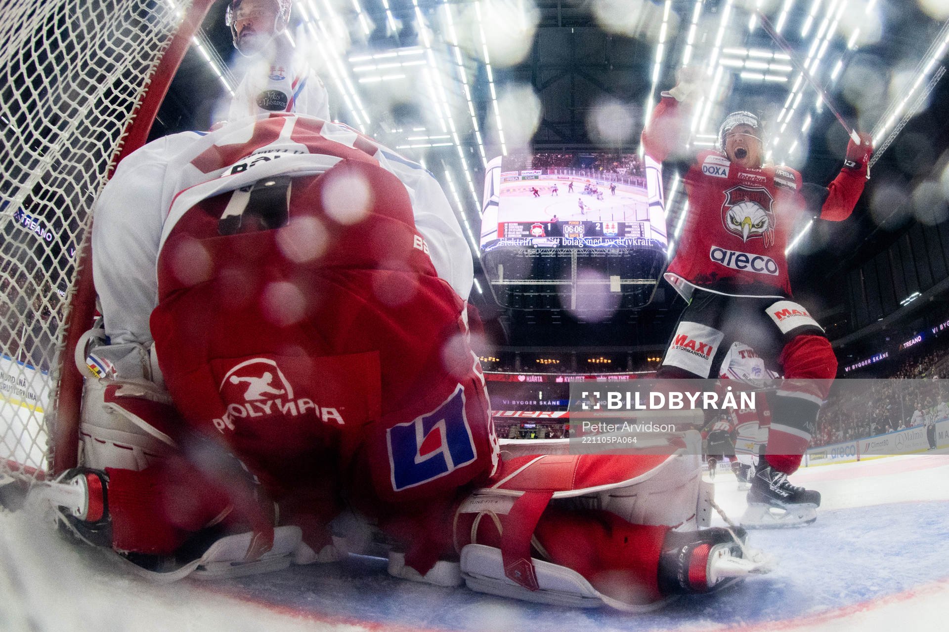 Malmö Redhawks Marcus Sylvegård jublar