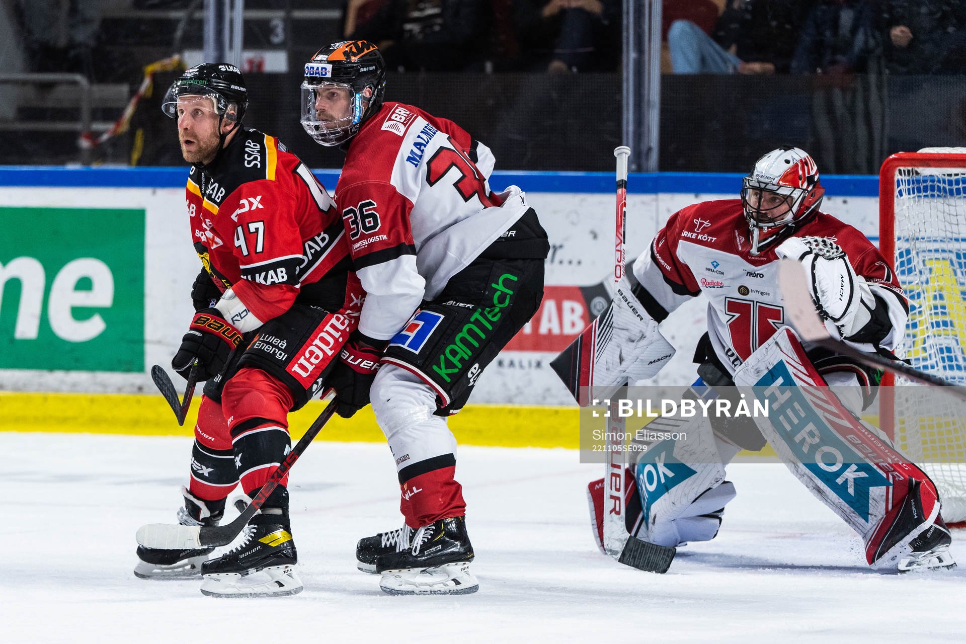 Luleås Leo Komarov, Örebros Emil Larsson och målvakt