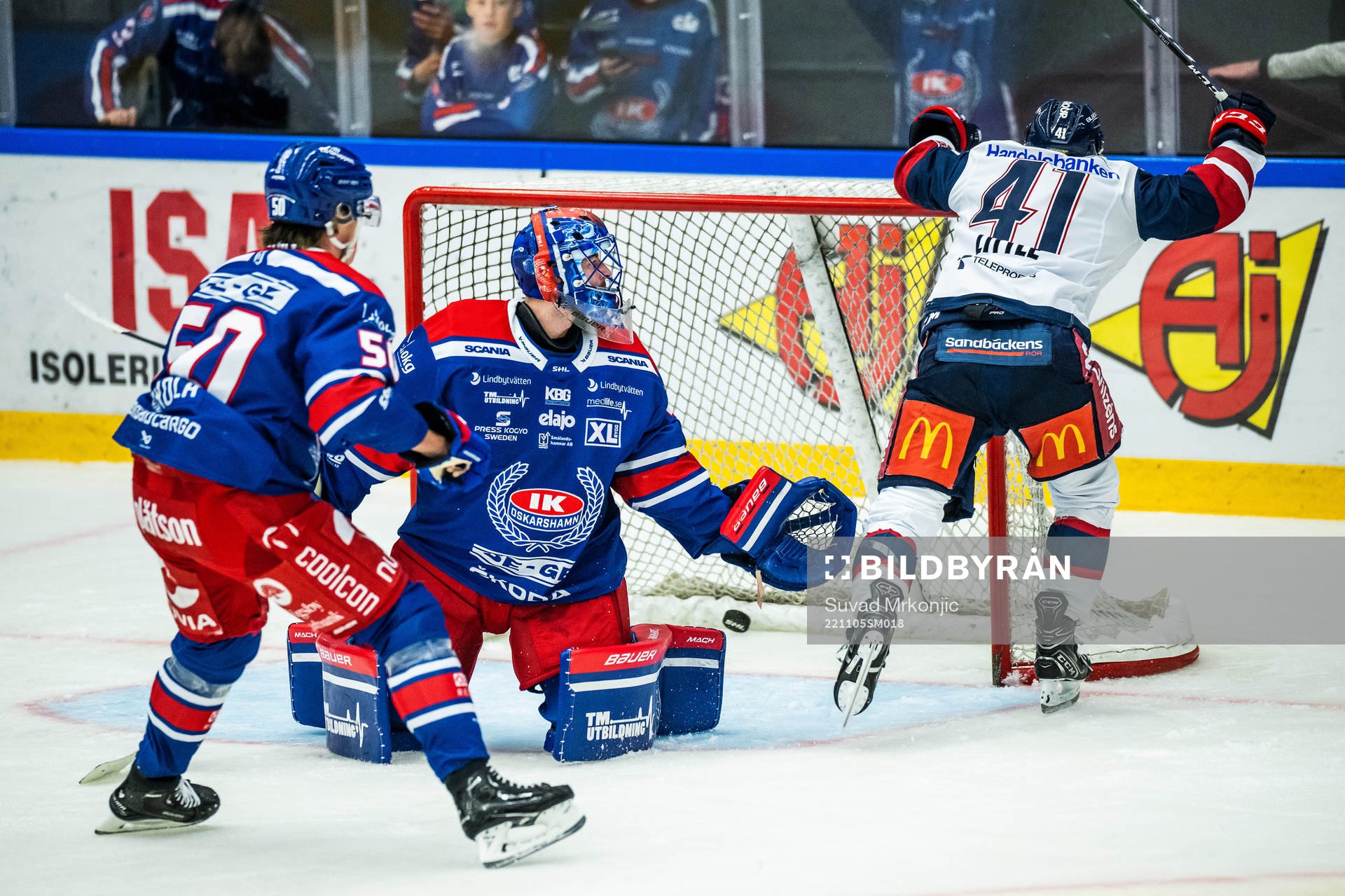 Linköpings Broc Little gör 1-1 bakom Oskarshamns målvakt