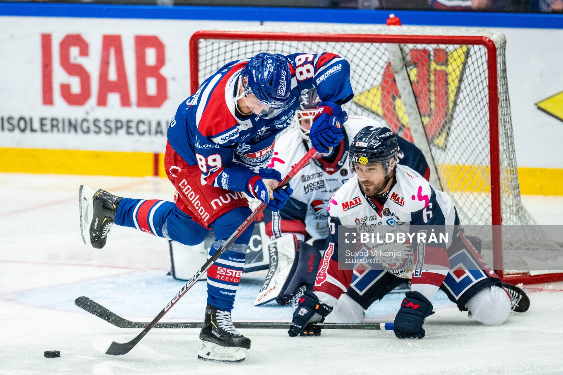 Oskarshamns Patrik Karlkvist mot Linköpings Craig Schira