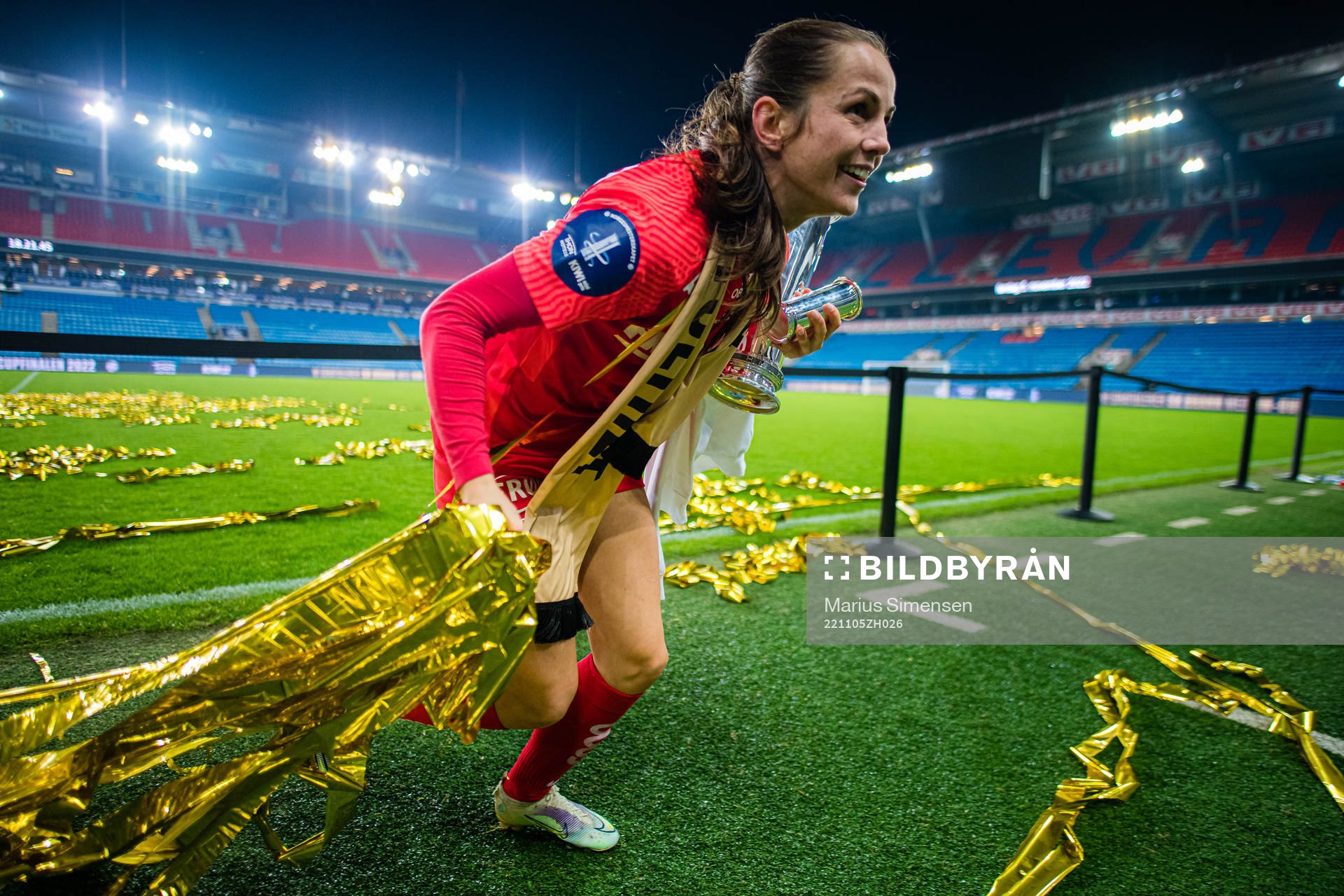 Tuva Hansen of Brann celebrates with the trophy