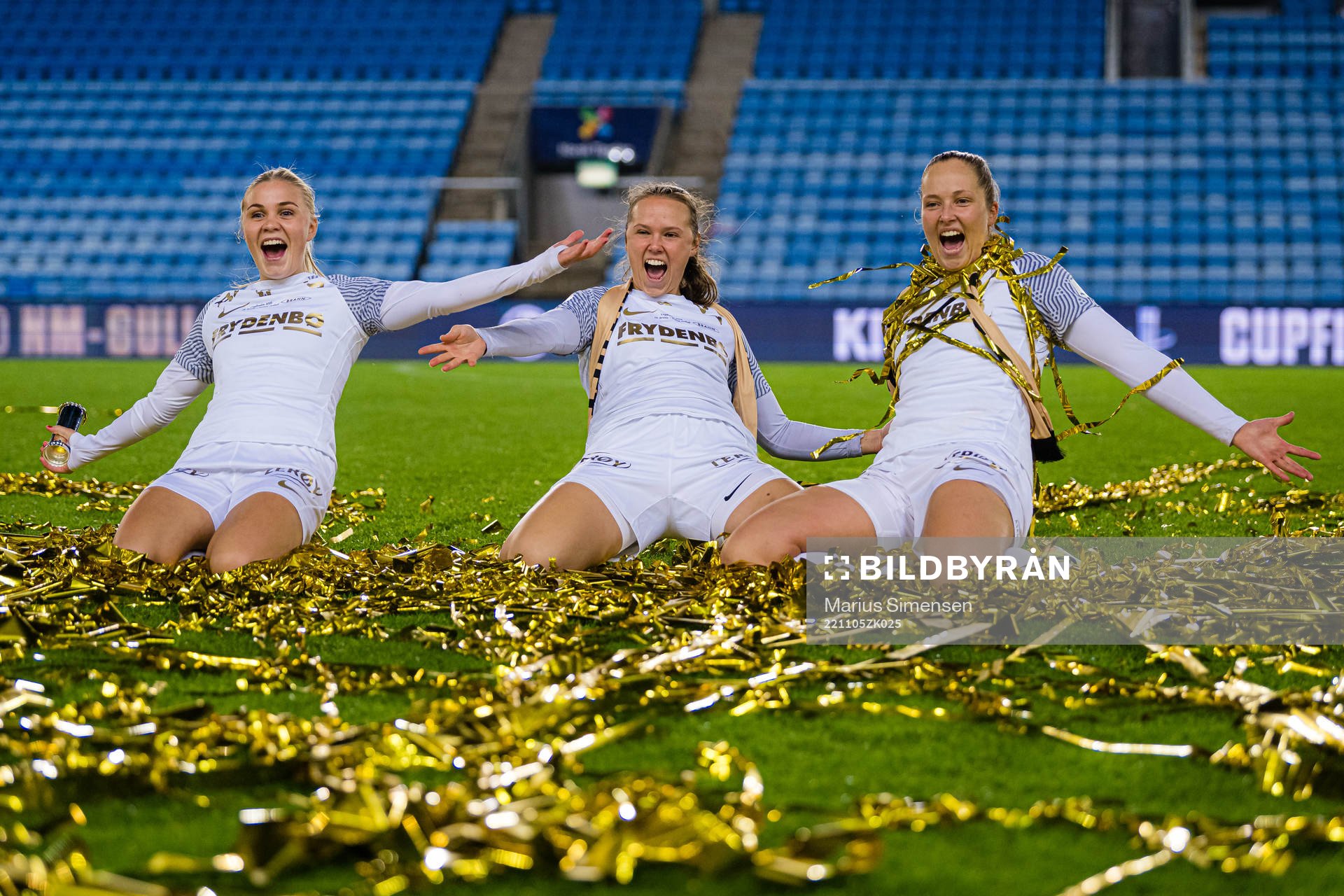 Hanne Larsen, Sandra Stavenes and Aurora Mikalsen of Brann celebrates with the trophy after the women’s cup final match between Brann and Stabæk on November 5, 2022 in Oslo.