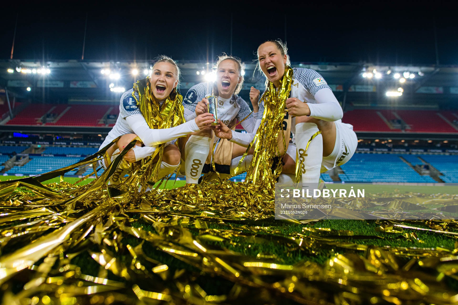 Hanne Larsen, Sandra Stavenes and Aurora Mikalsen of Brann
