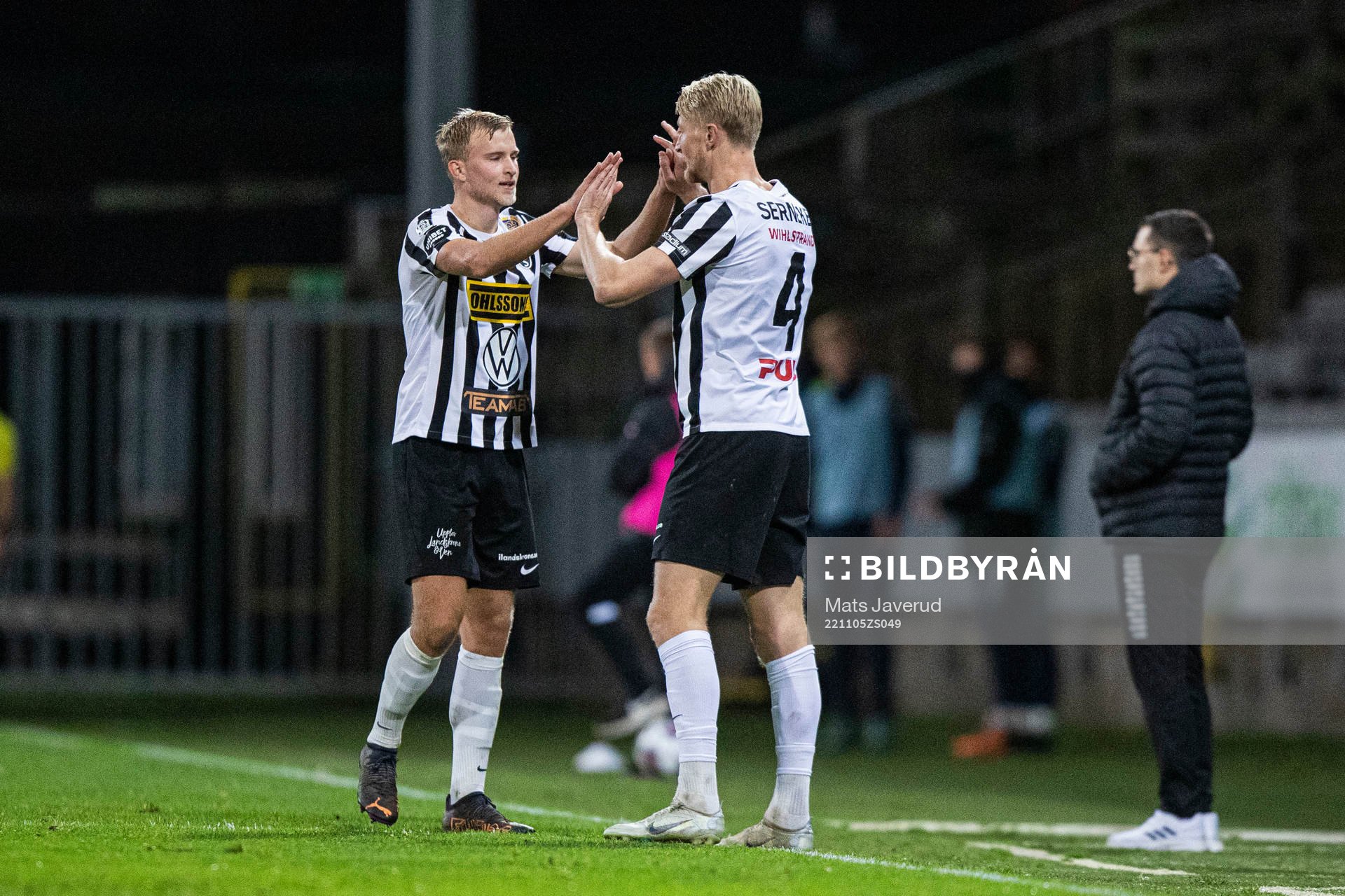 Landskronas Johan Rapp och Viktor Wihlstrand byter
