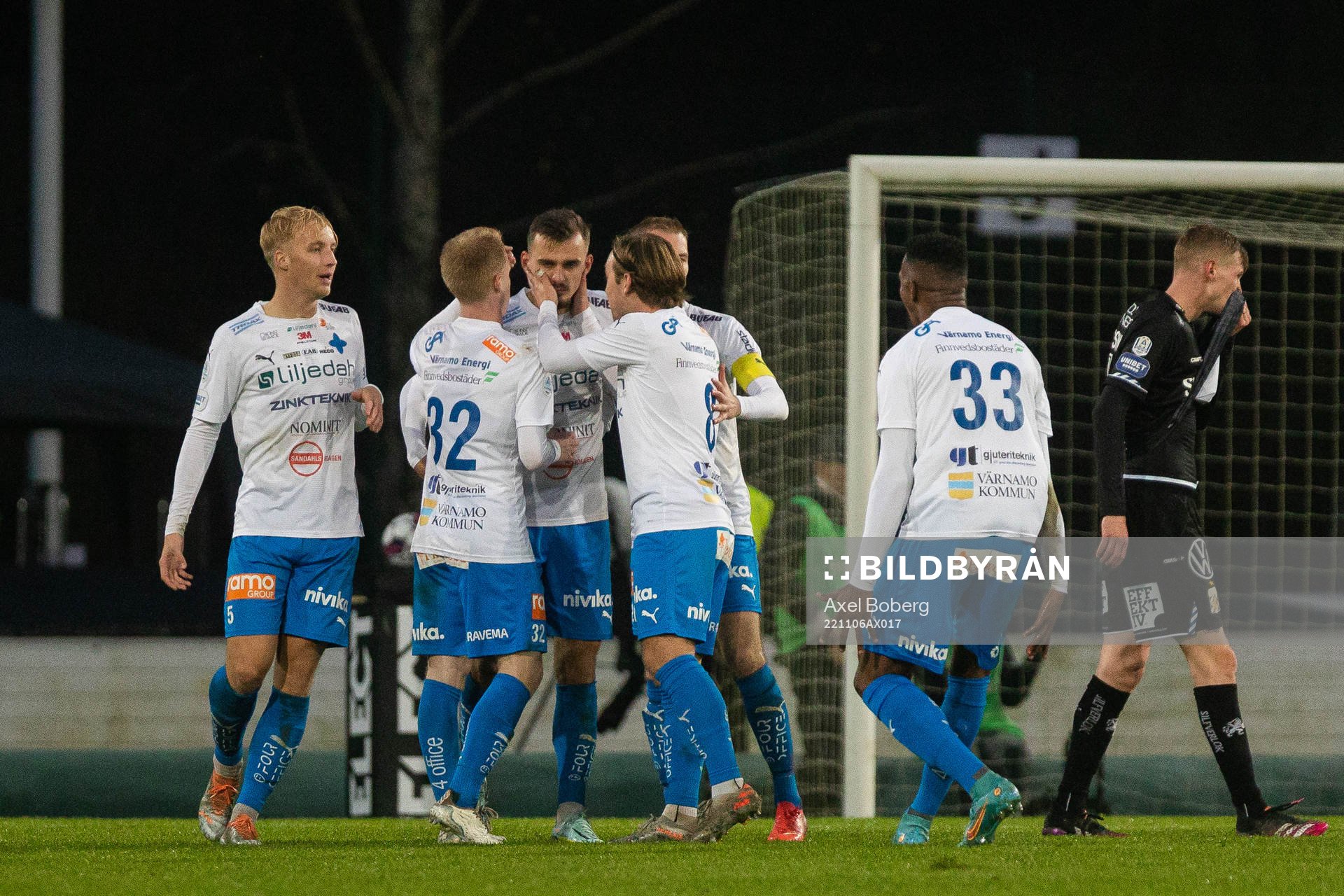 Värnamos Ajdin Zeljkovic jublar