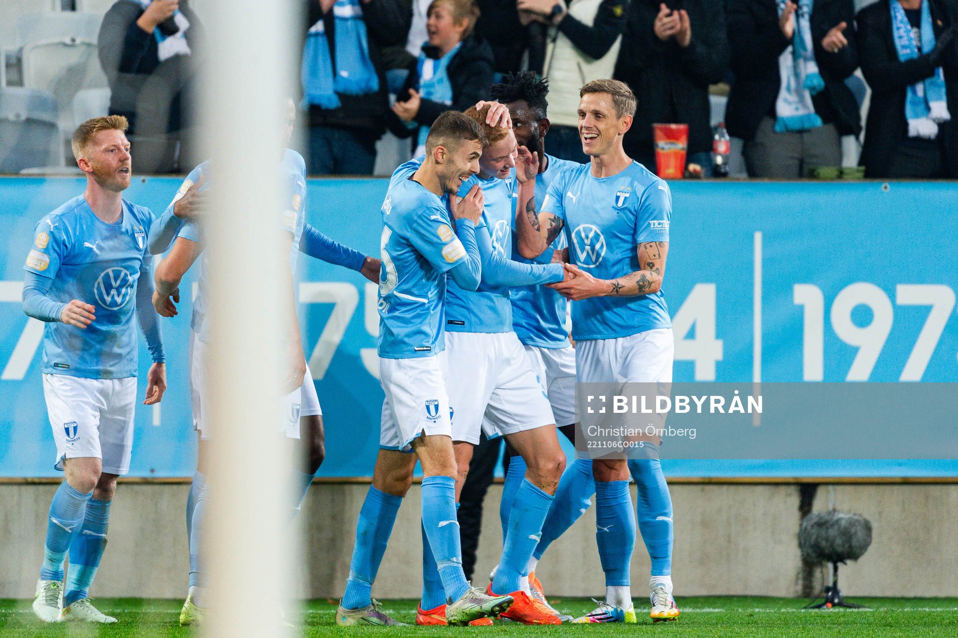 Malmö FFs Hugo Larsson jublar