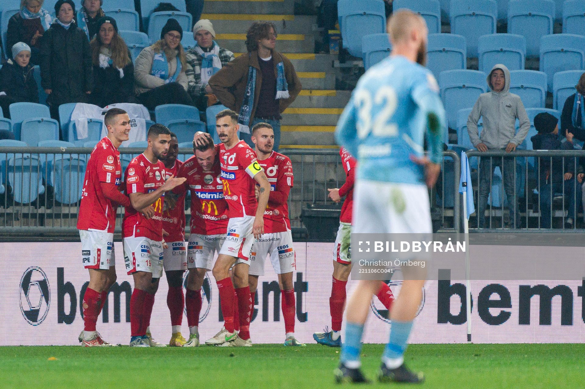 Degerfors Rasmus Örqvist jublar