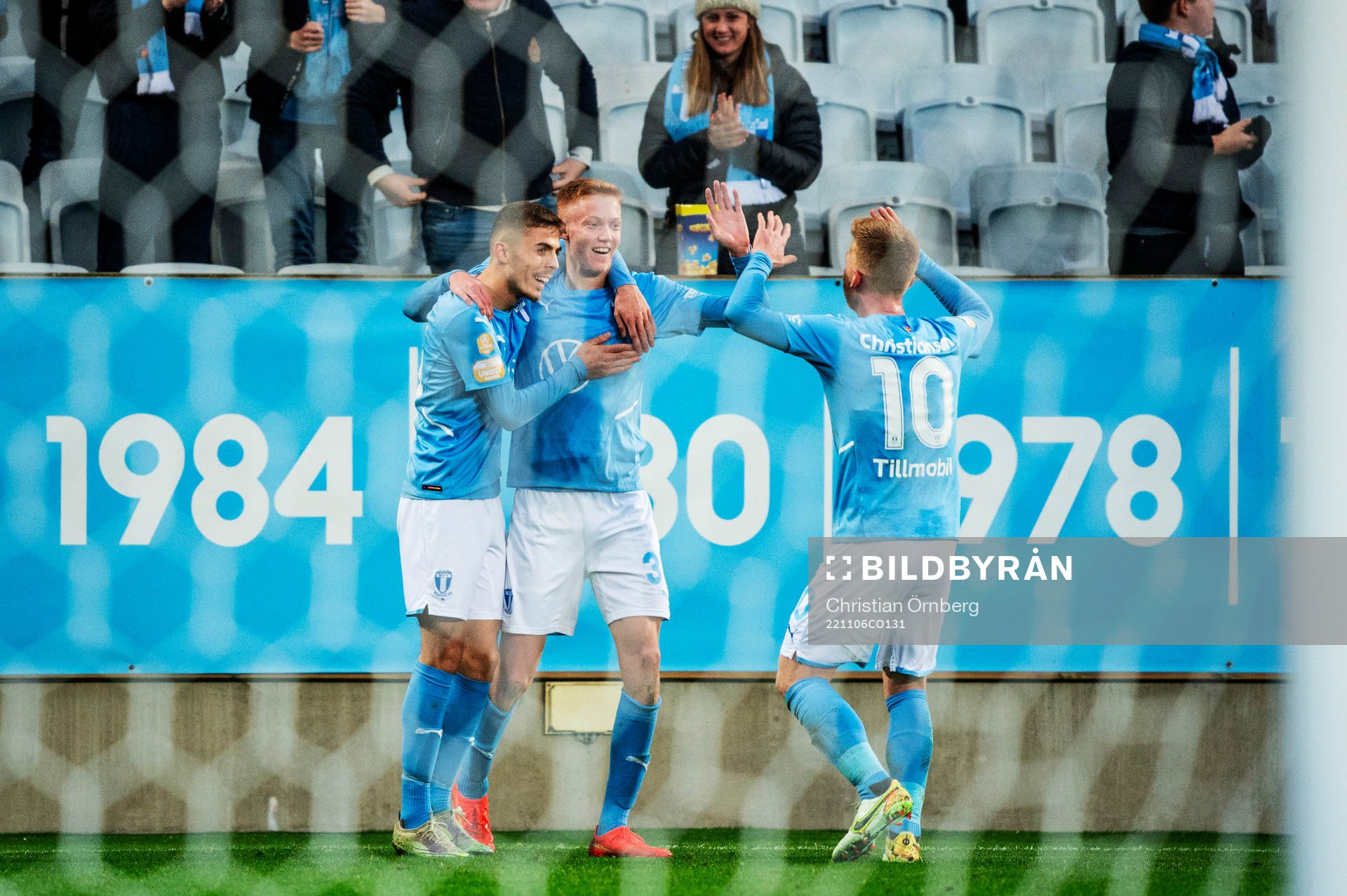 Malmö FFs Hugo Larsson jublar