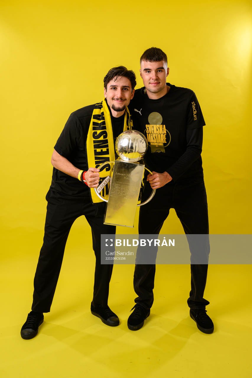 Häckens Filip Trpcevski och målvakt Sebastian Banozic