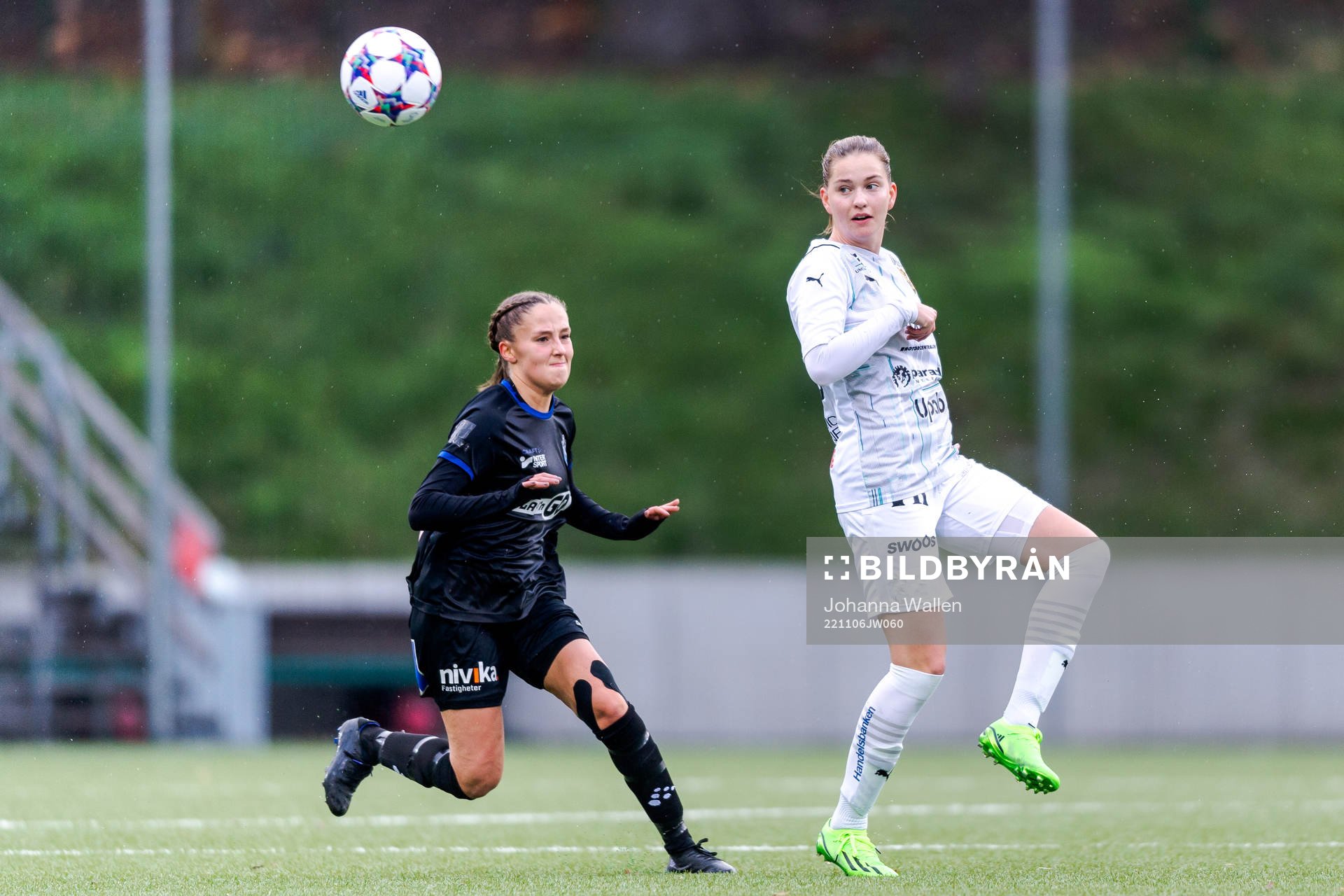Växjös Tekla Höckert och Umeås Elise Johansson