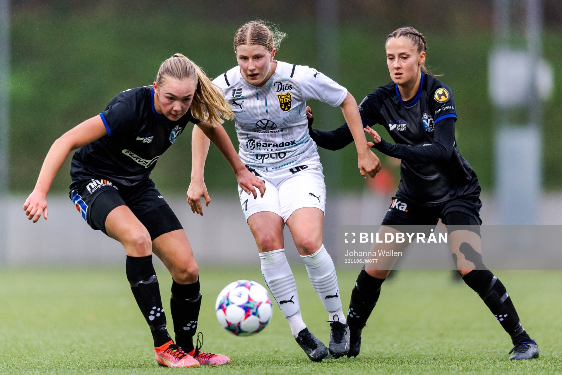 Växjös Ebba Cronholm och Tekla Höckert mot Umeås Stina
