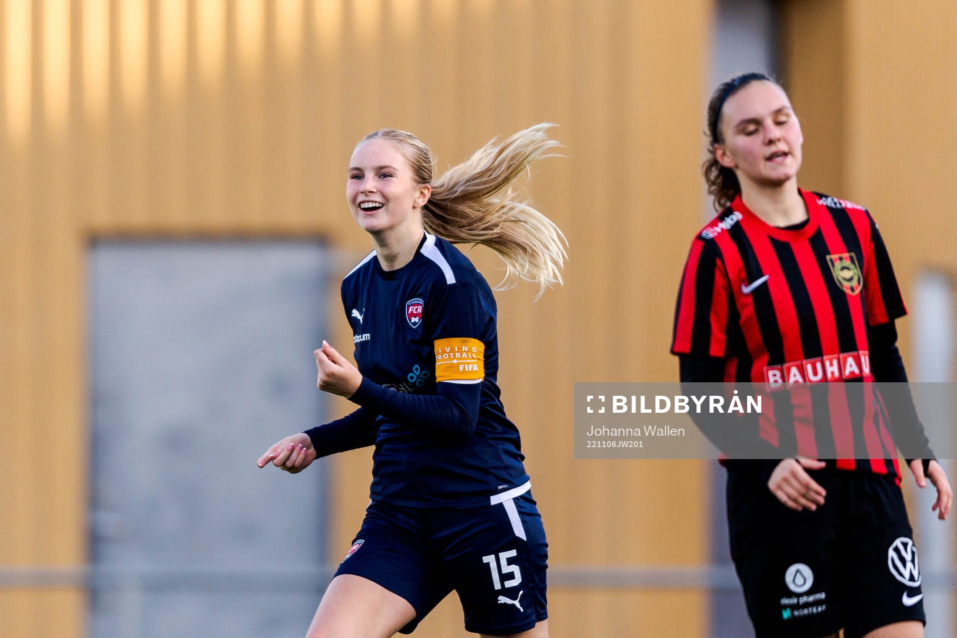 FC Rosengårds Tova Persson jublar och Brommapojkarnas