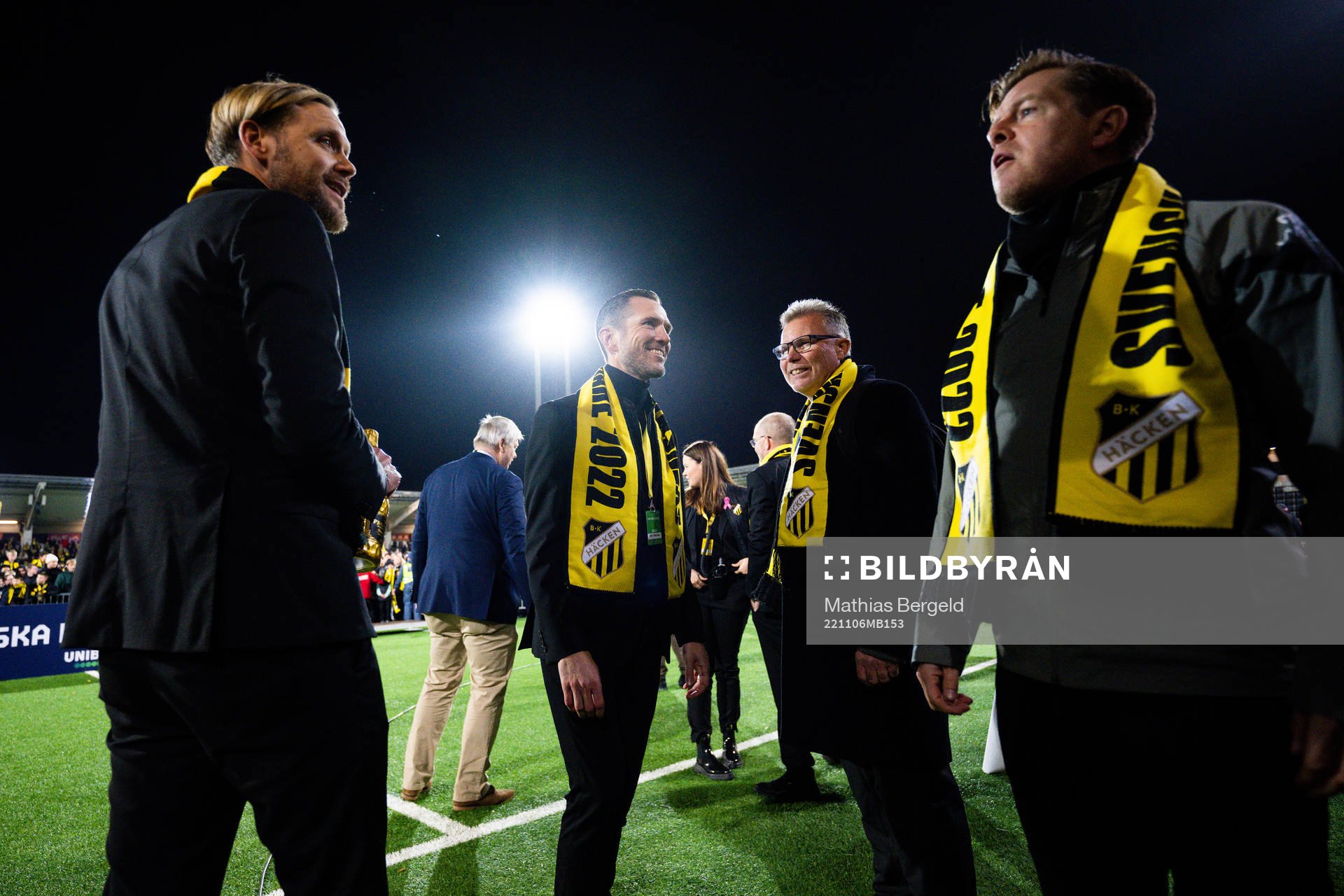 Häckens sportchef Martin Ericsson jublar