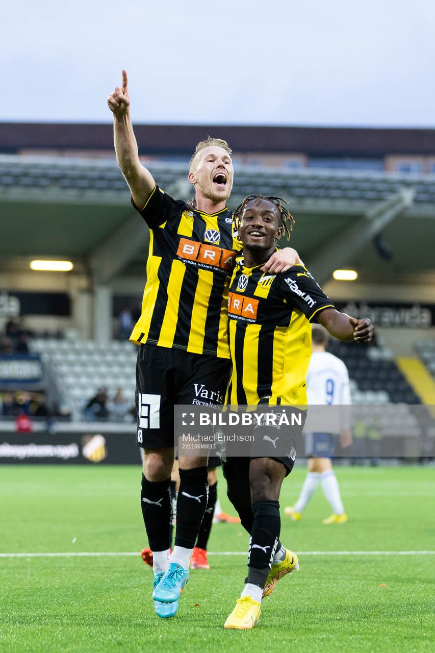 Häckens Mikkel Rygaard Jensen jublar
