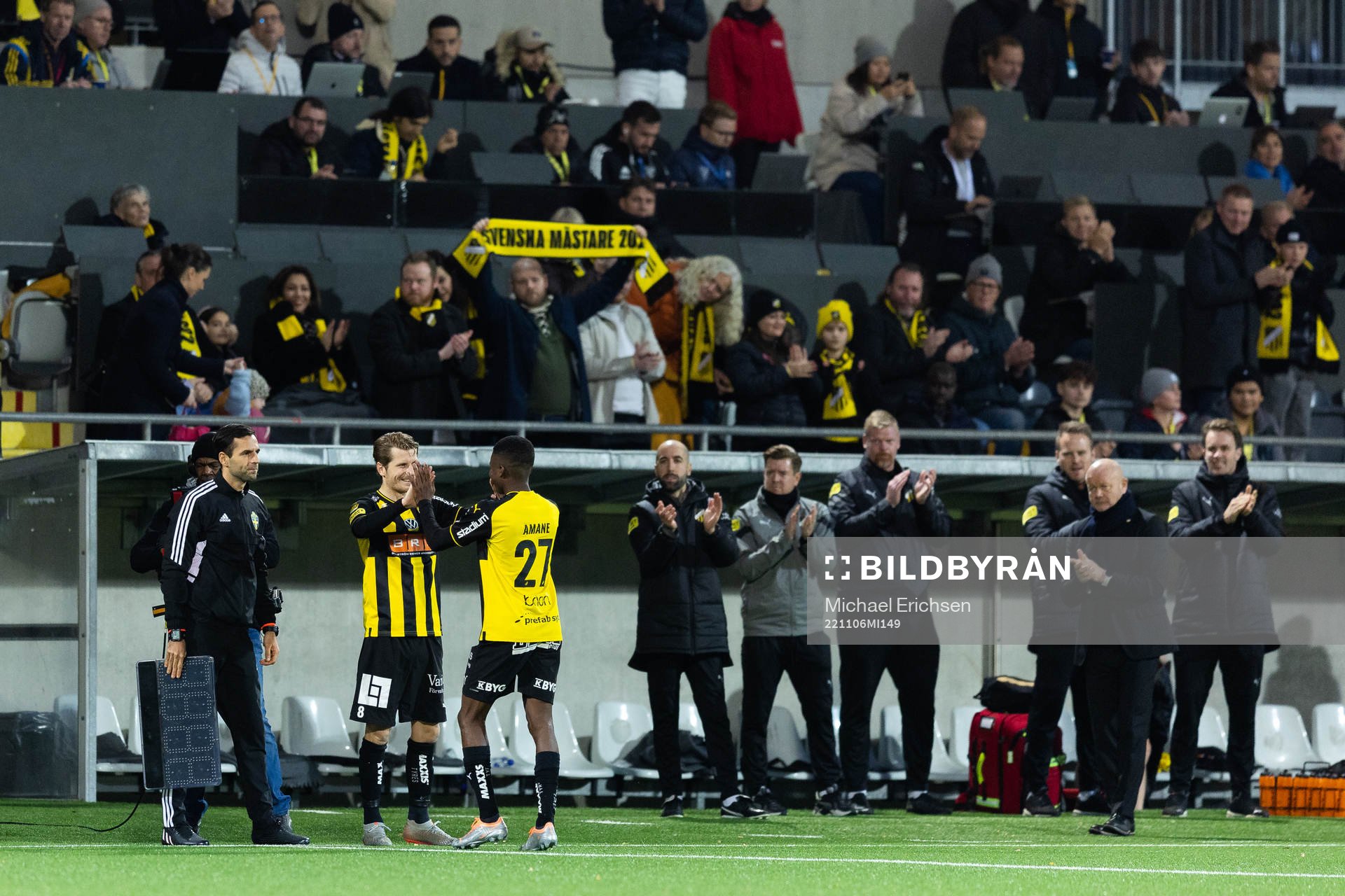Häckens Erik Friberg byts in mot Akoua Romeo Amane