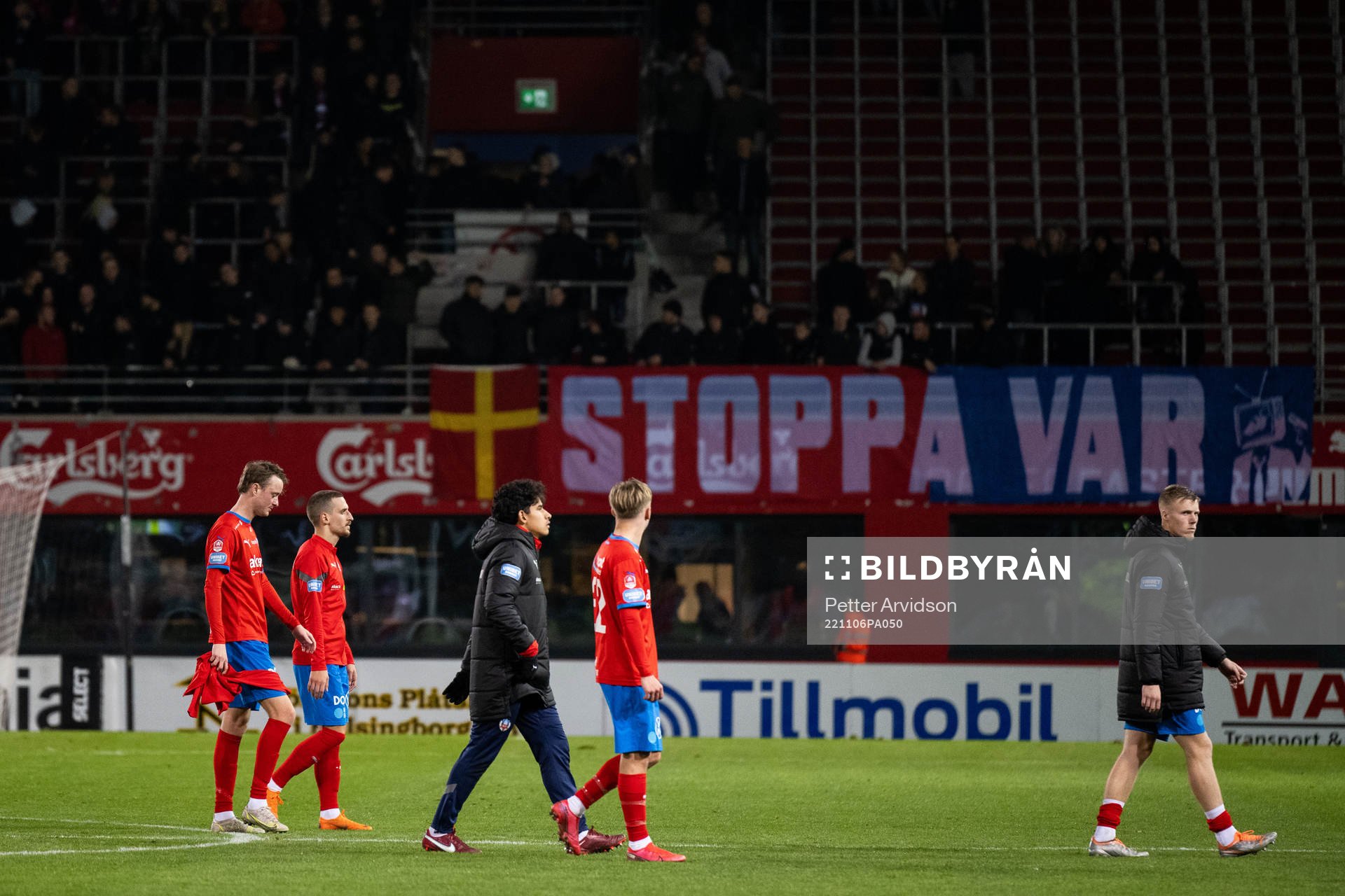 Helsingborgs Rasmus Jönsson och Arian Kabashi deppar