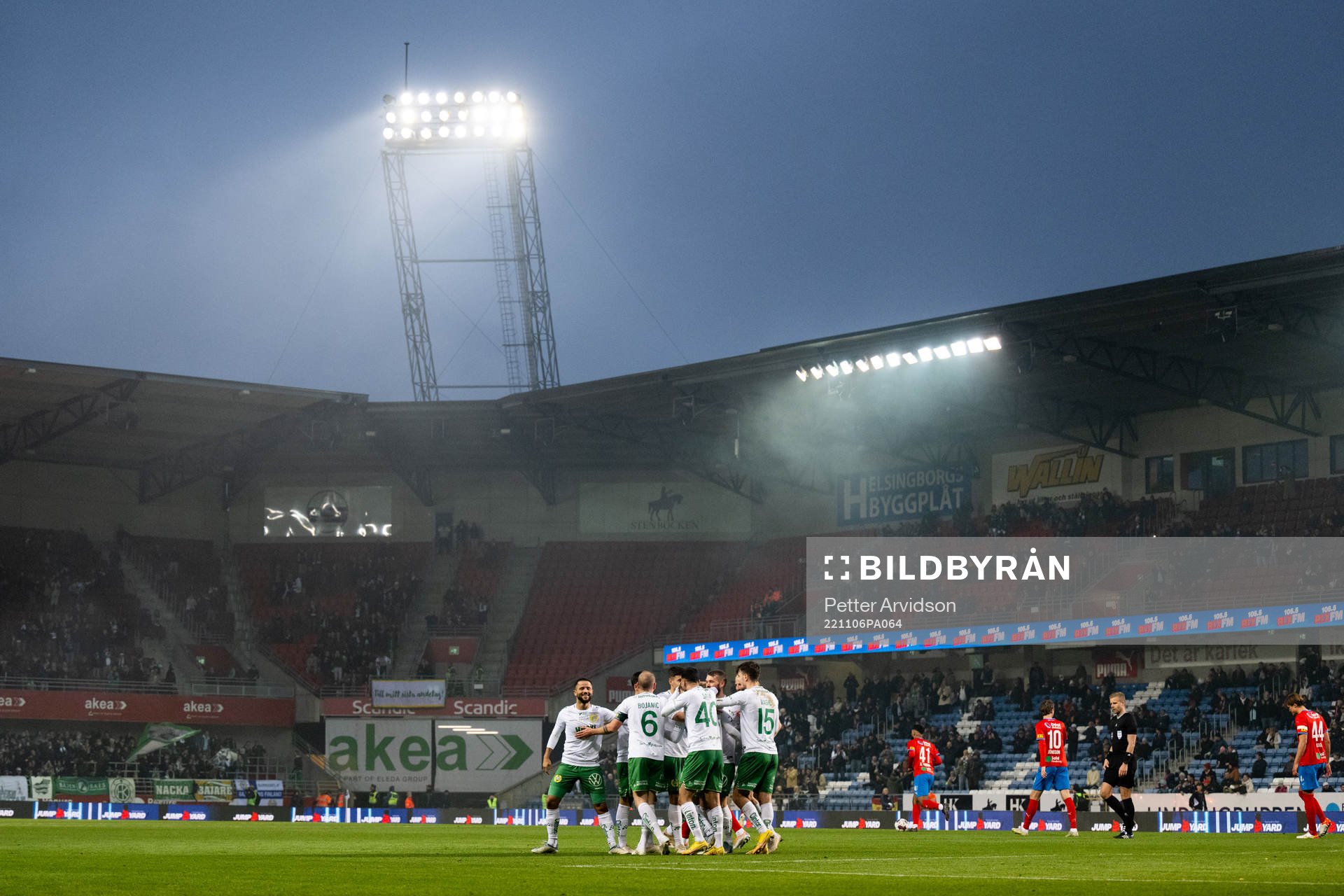 Hammarbys spelare jublar