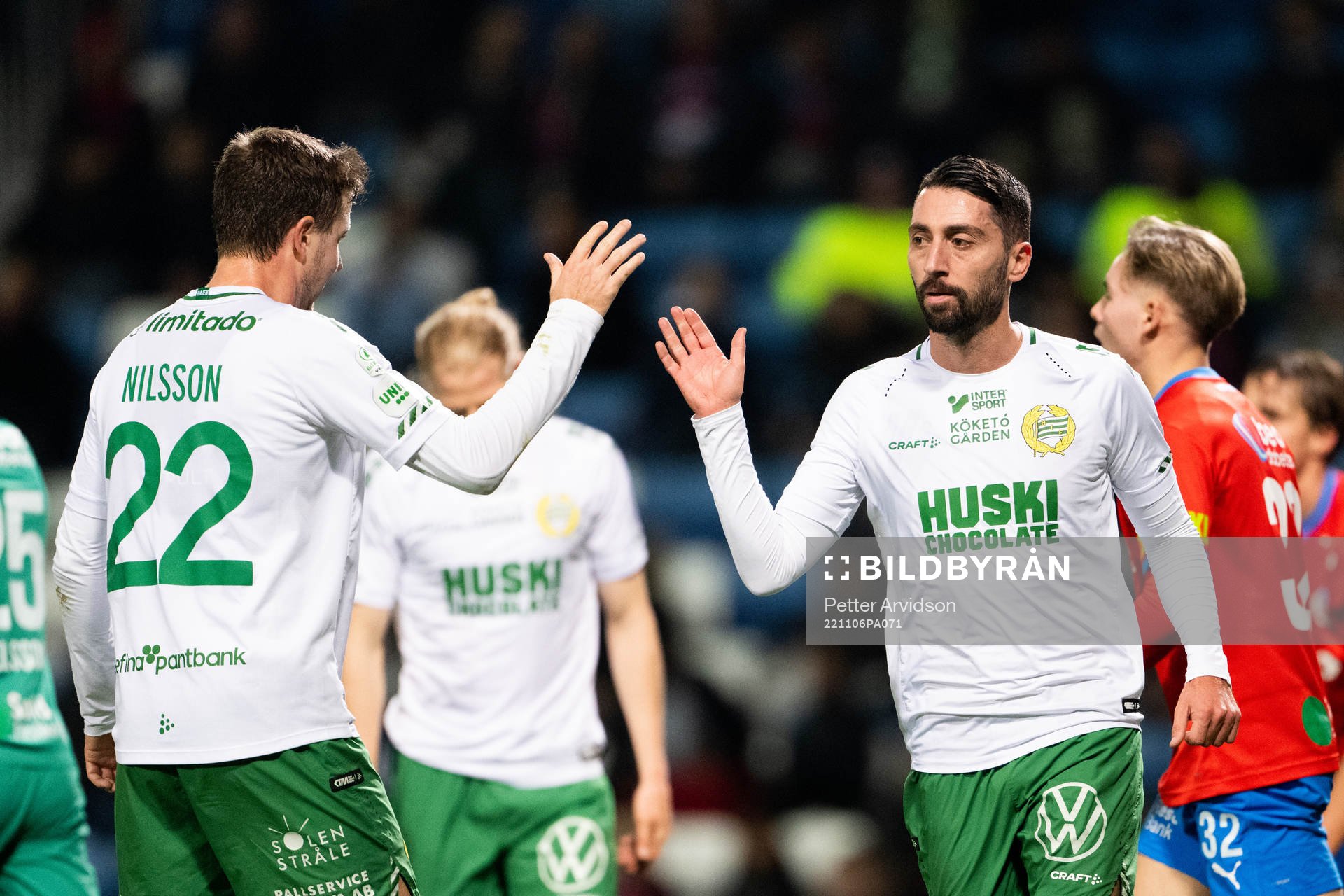 Hammarbys Nahir Besara jublar