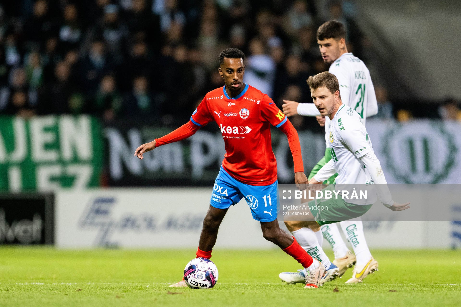 Helsingborgs Taha Ali och Hammarbys Joel Nilsson