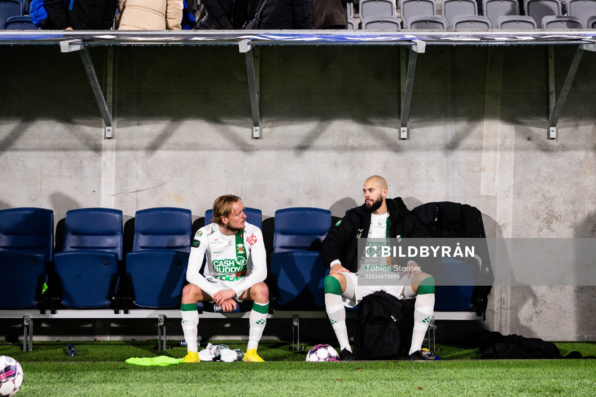 Varbergs Joel Sundström och Robin Simovic deppar