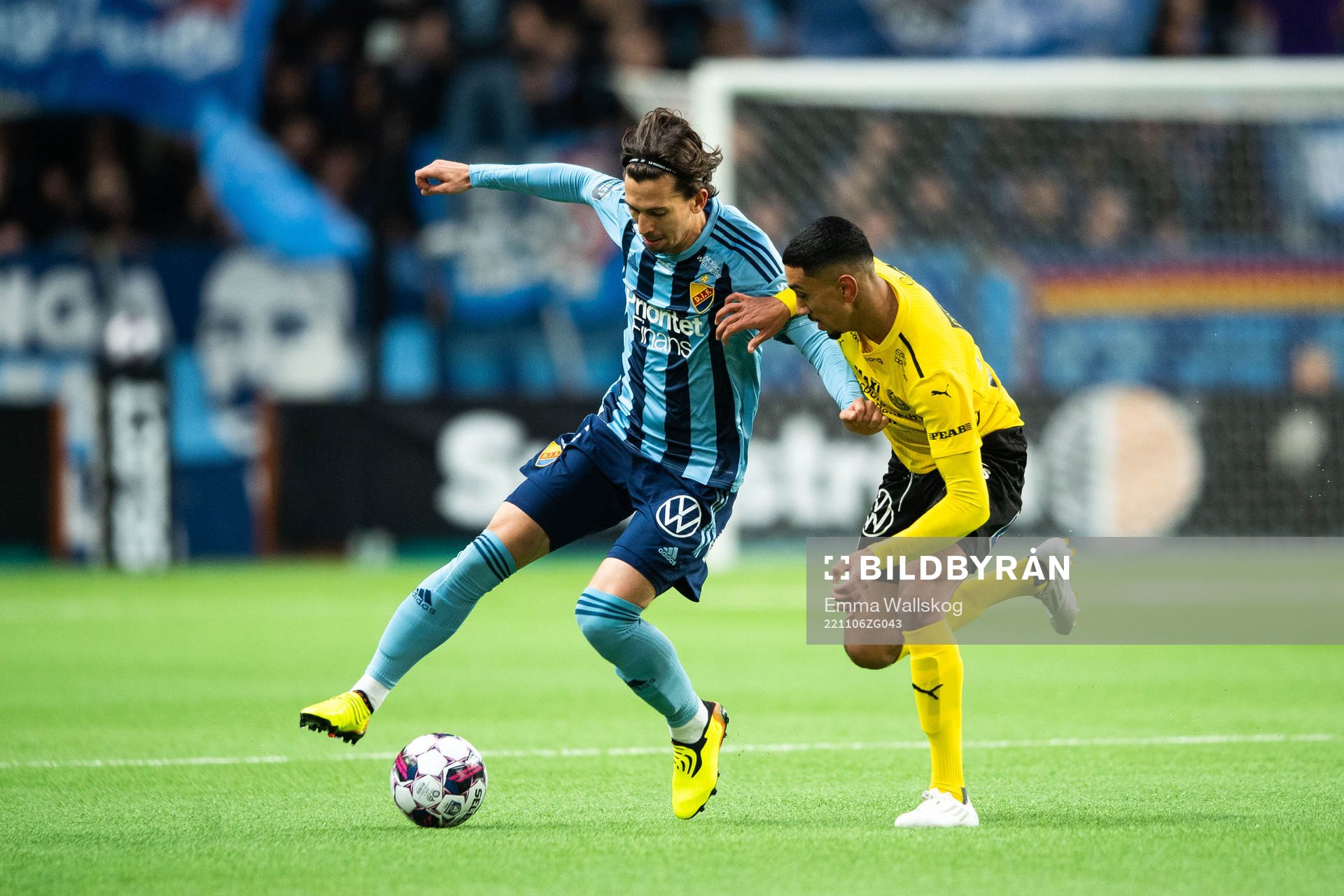 Djurgårdens Gustav Wikheim och Mjällbys Amir Al-Ammari