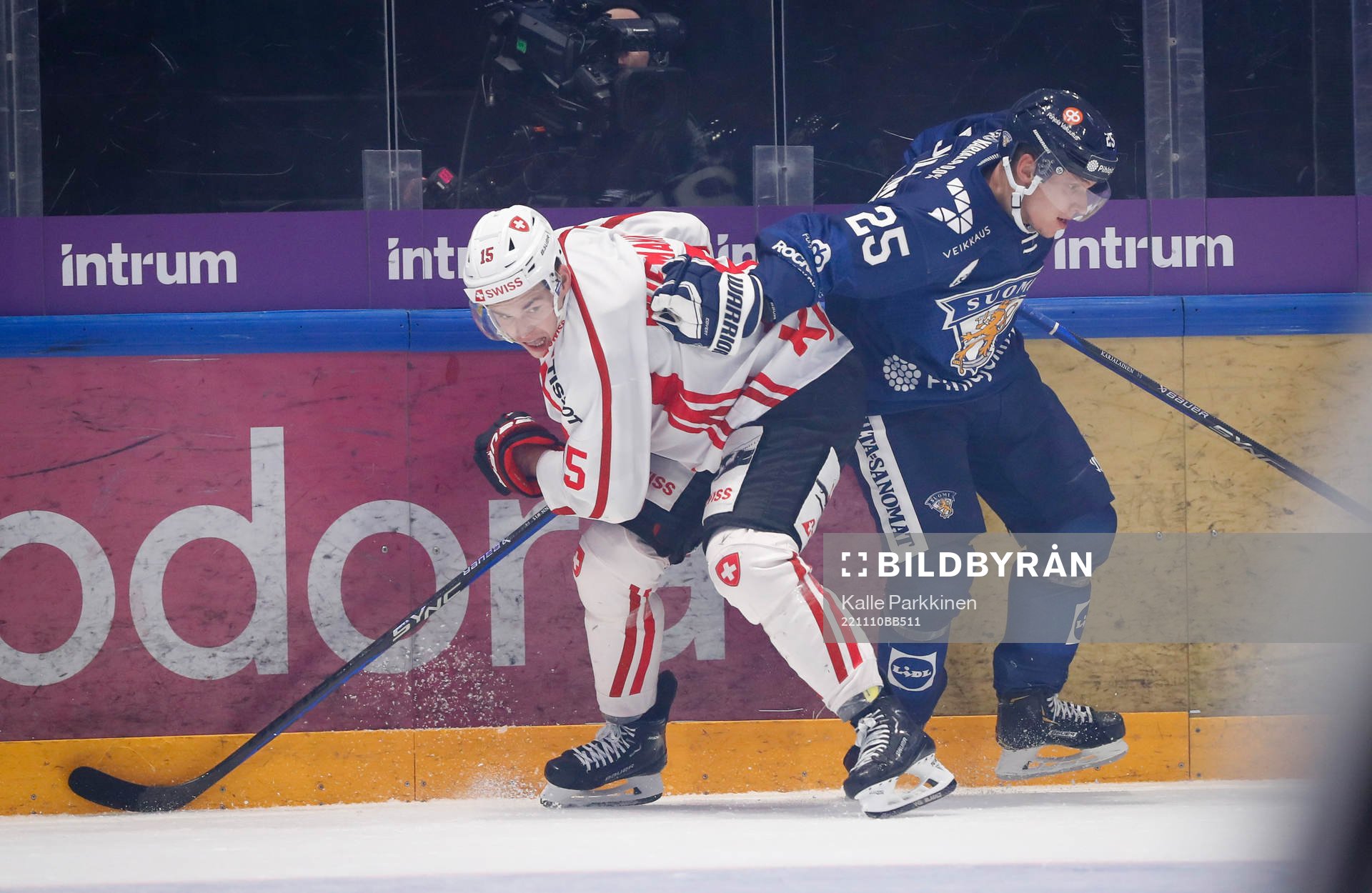 Gregory Hofmann of Switzerland and Jere Karjalainen of